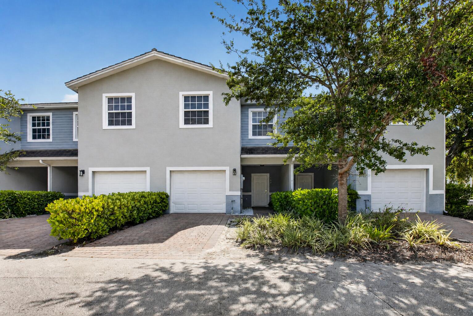 1030 Crystal Way 103 — photo