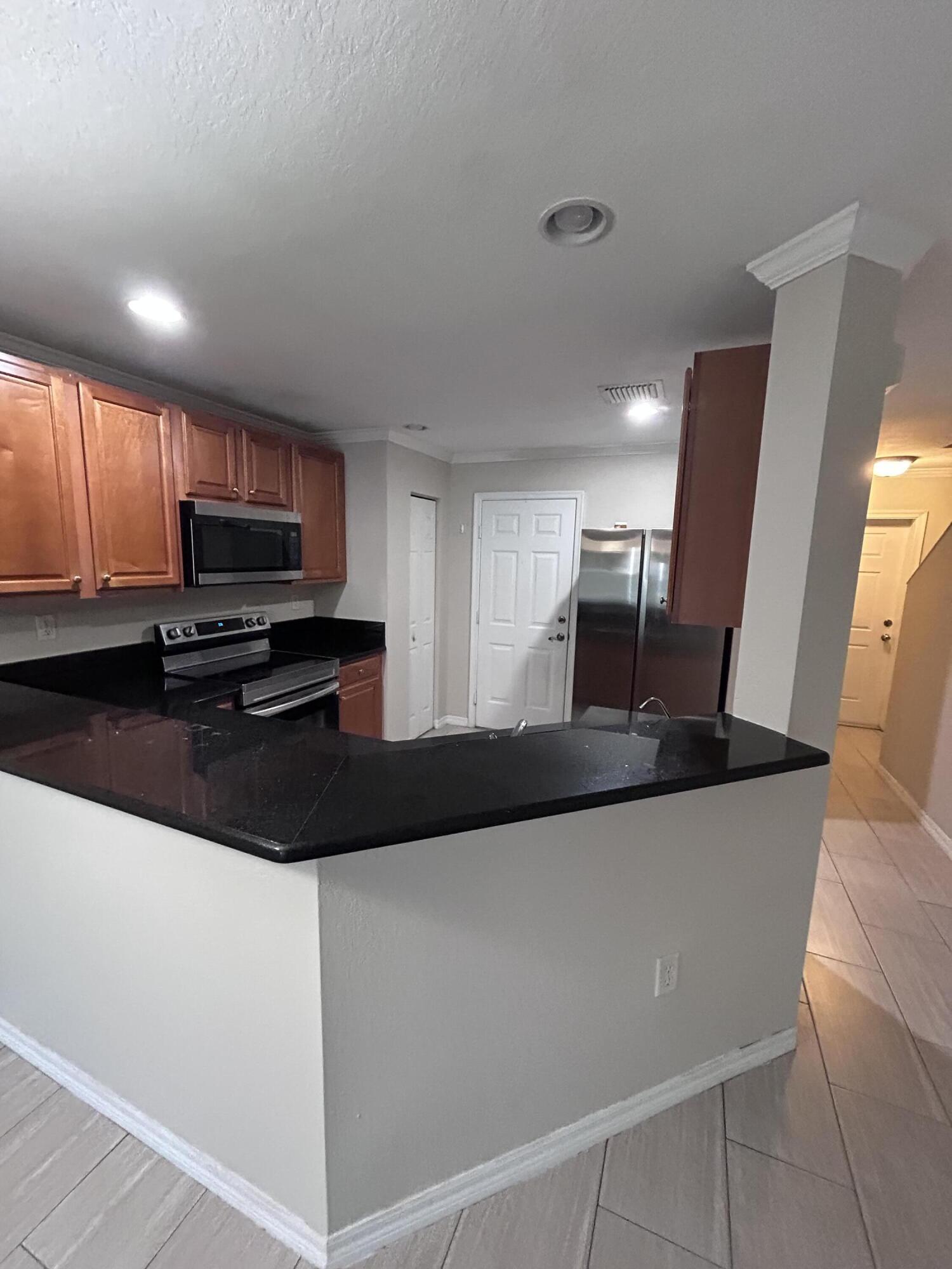 9115 Chambers Street — photo