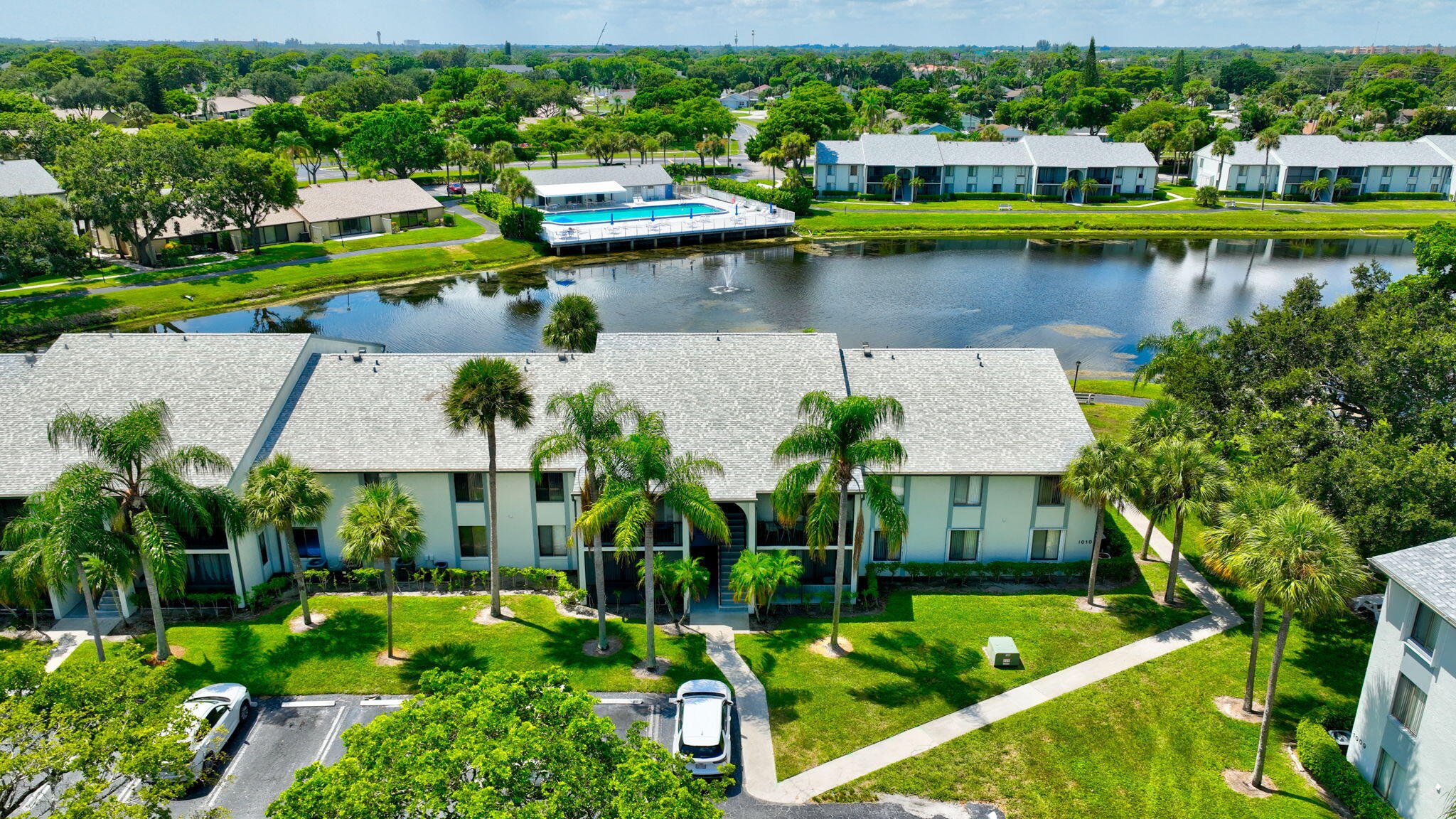 1010 Green Pine Boulevard F2 — photo