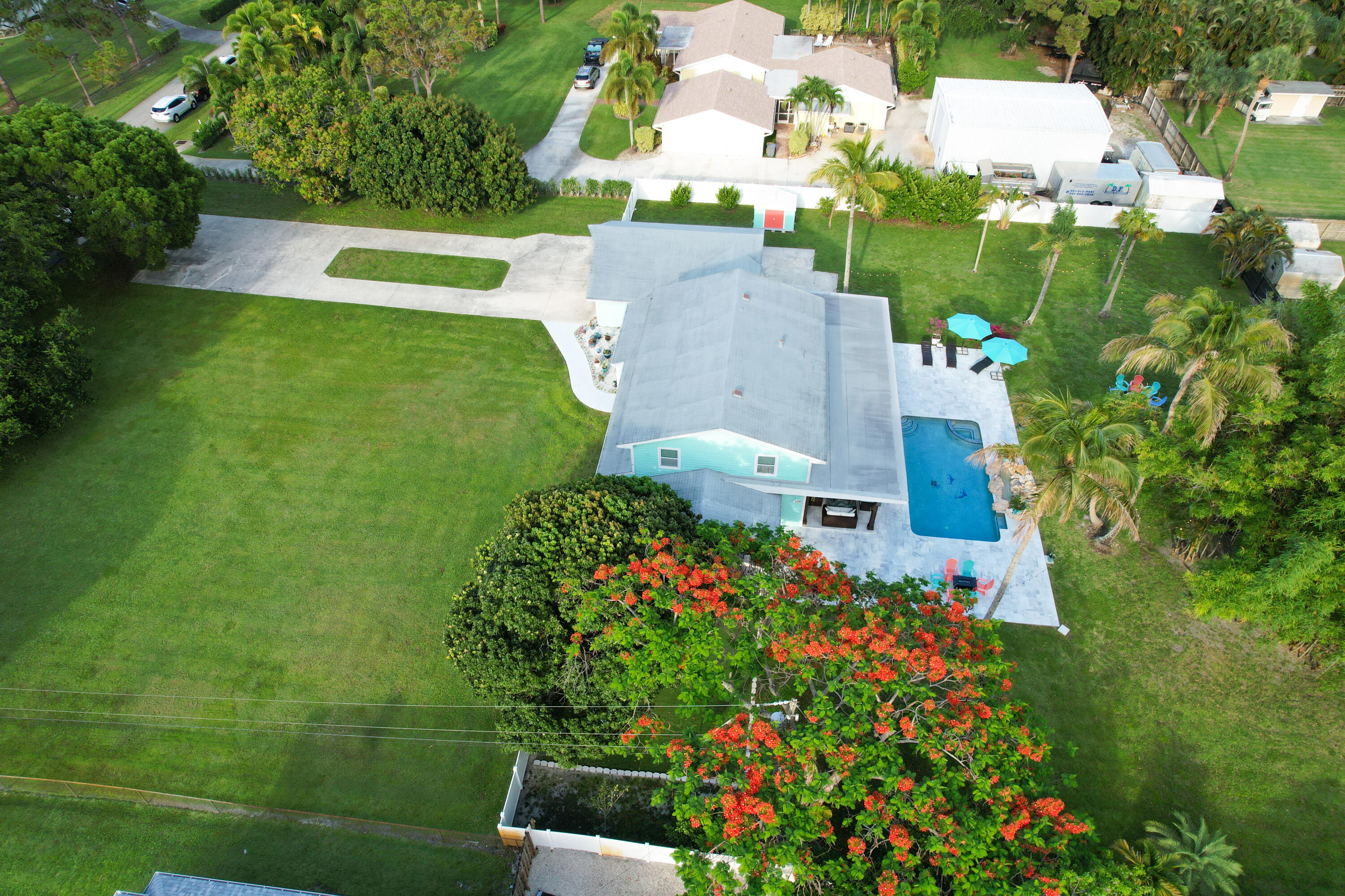 5078 Canal Drive — photo