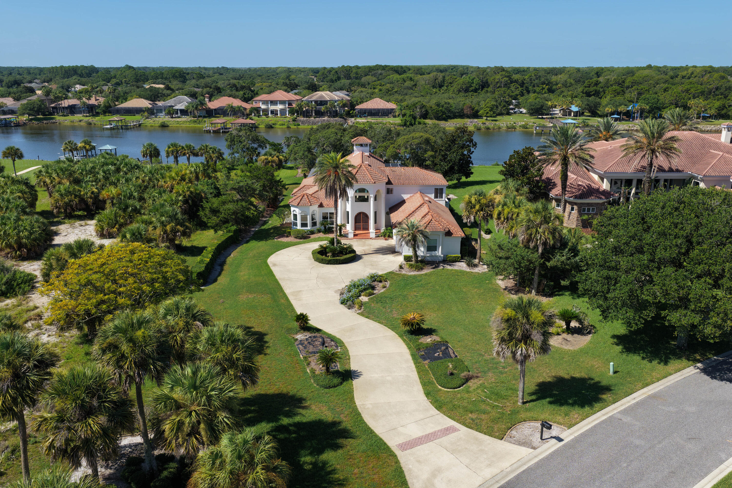1 Capri Court — photo