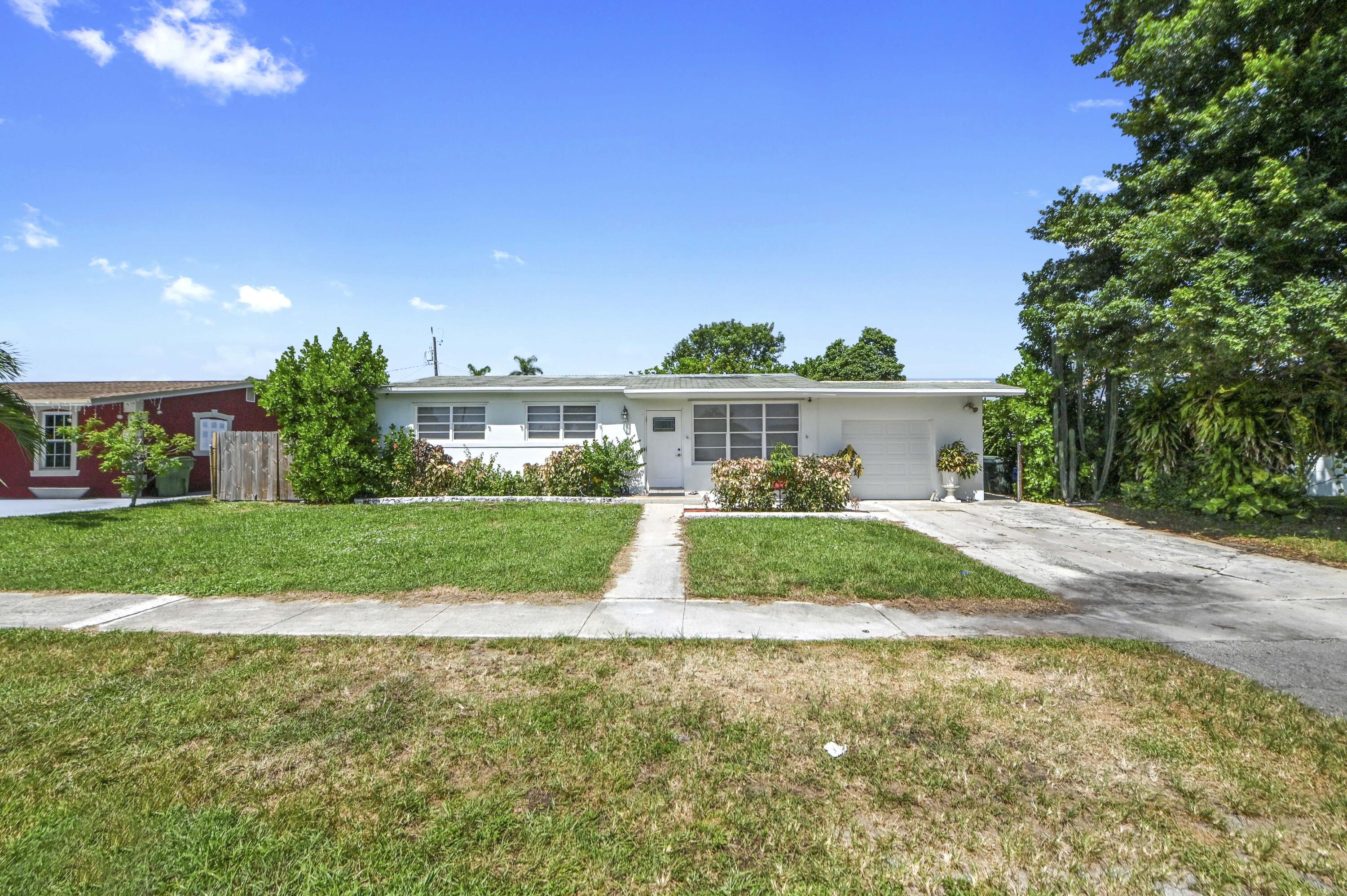 149 Cayman Drive — photo