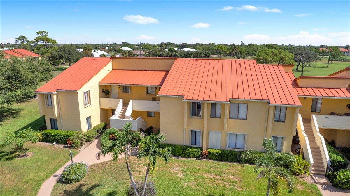 5373 SE Miles Grant Road 102 — photo