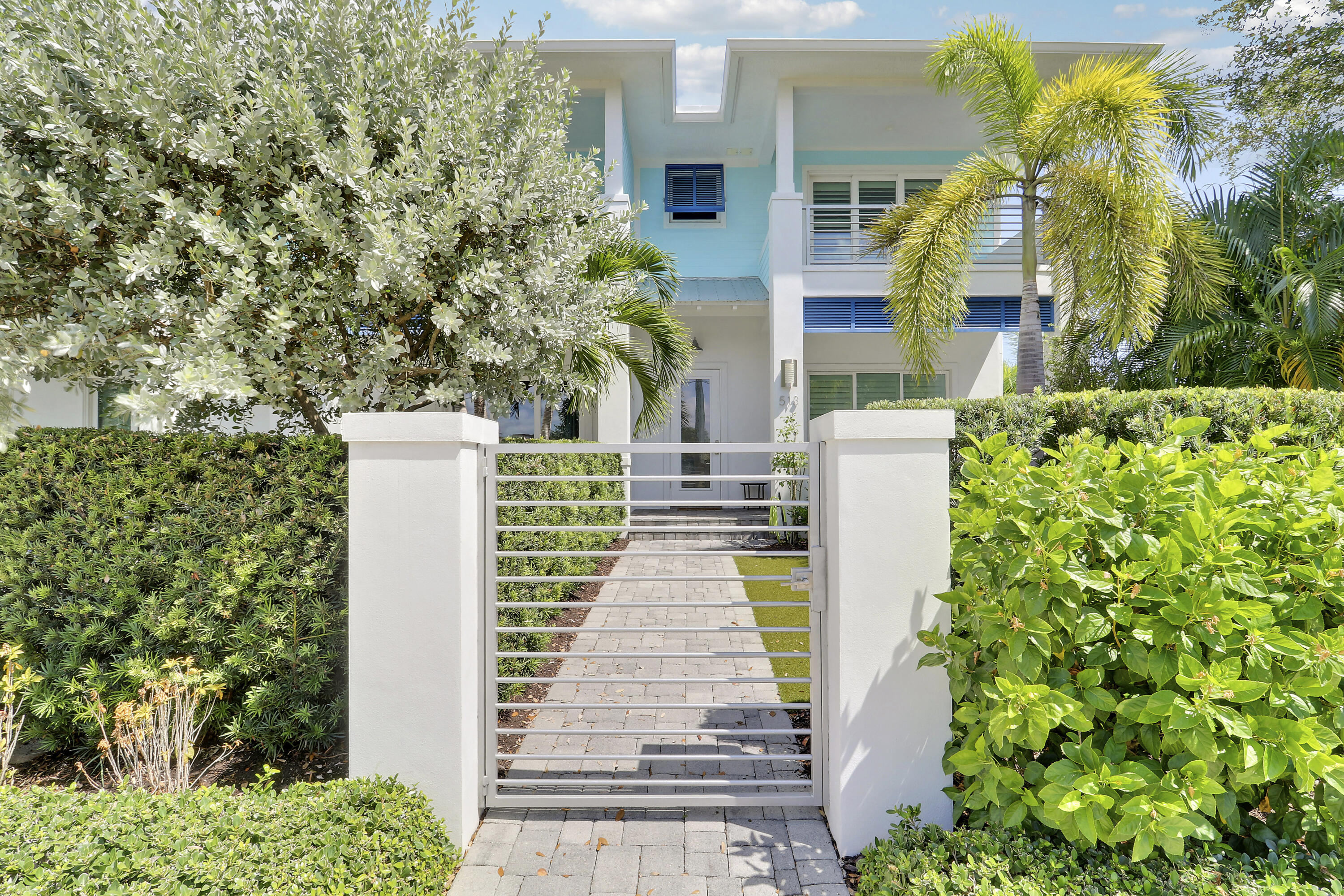 513 SW Ocean Boulevard — photo