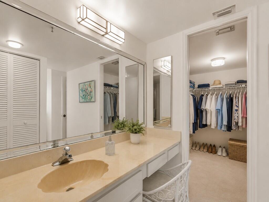 2400 S Ocean Drive 4121 — photo