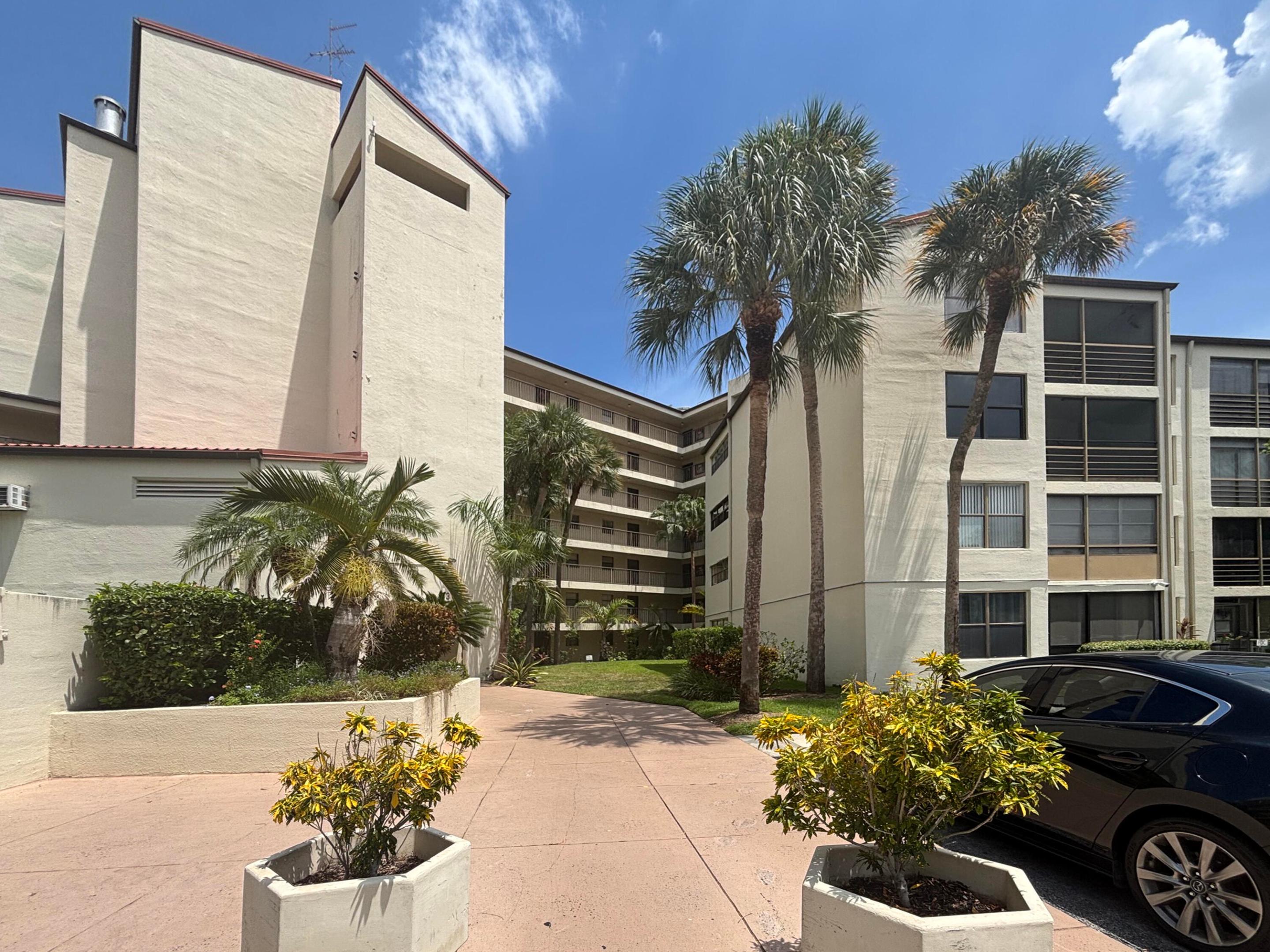 2306 S Cypress Bend Drive 420 — photo