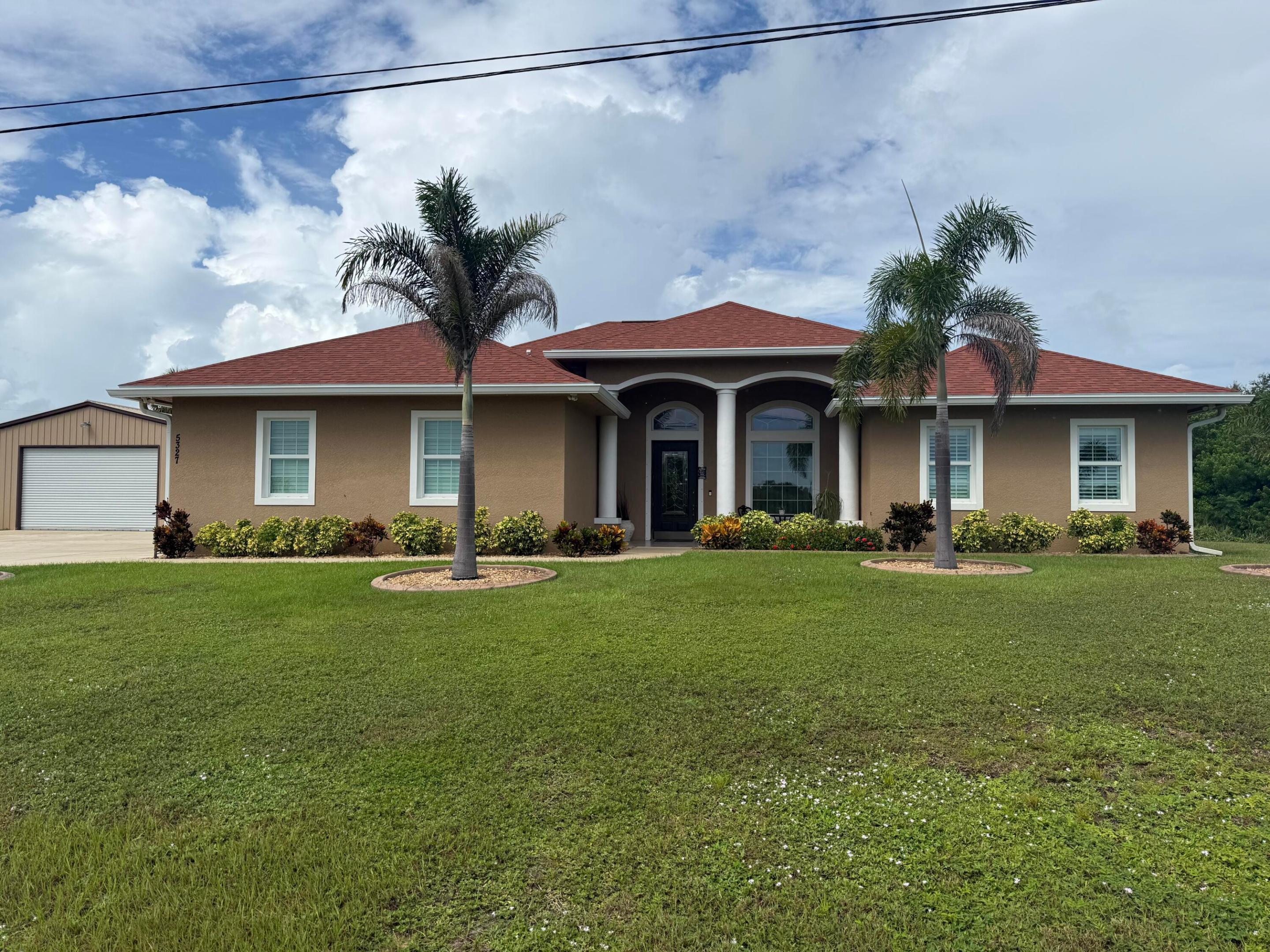 5327 N Old Dixie Highway — photo