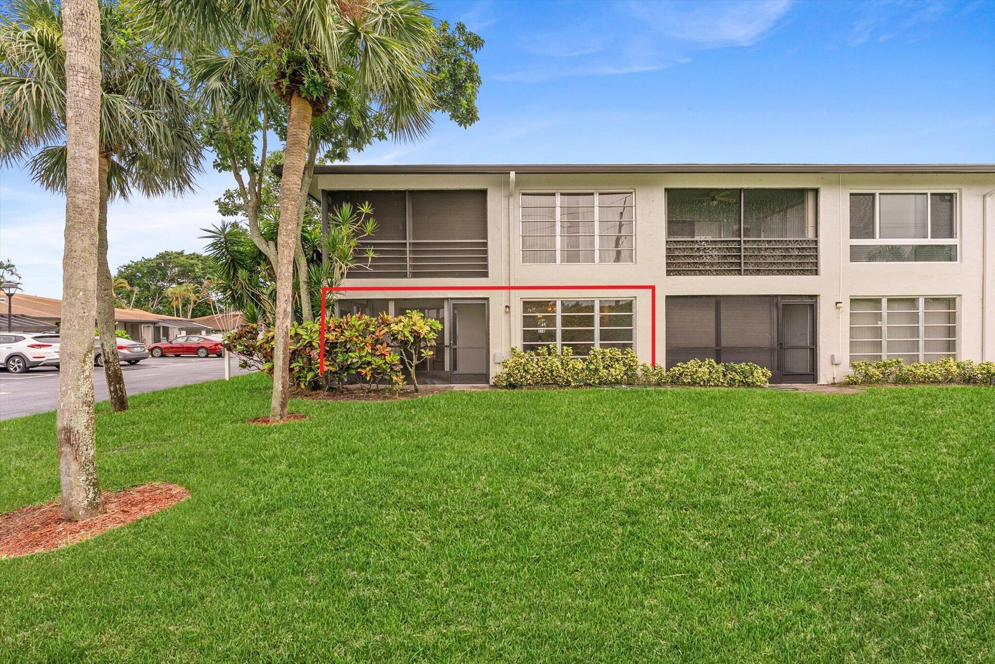 5635 Queen Palm Court D — photo