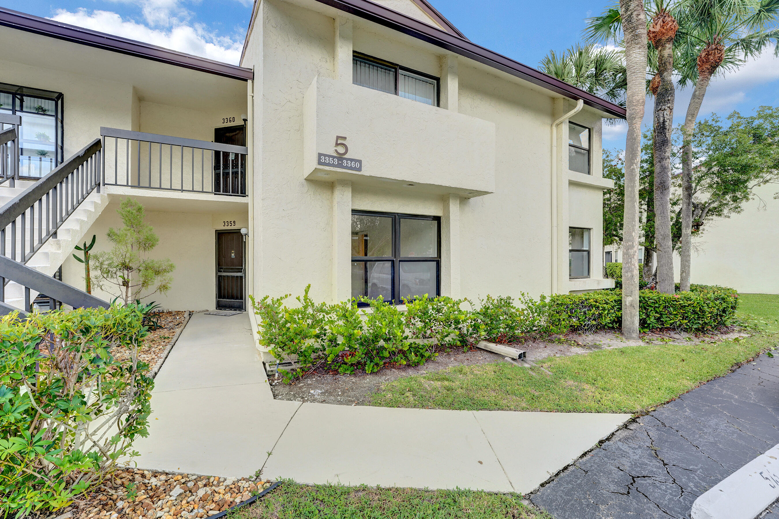 3359 Lucerne Park Drive — photo