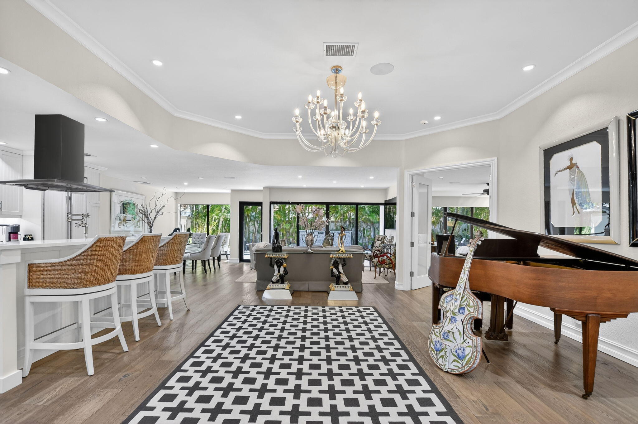 20484 Linksview Way — photo