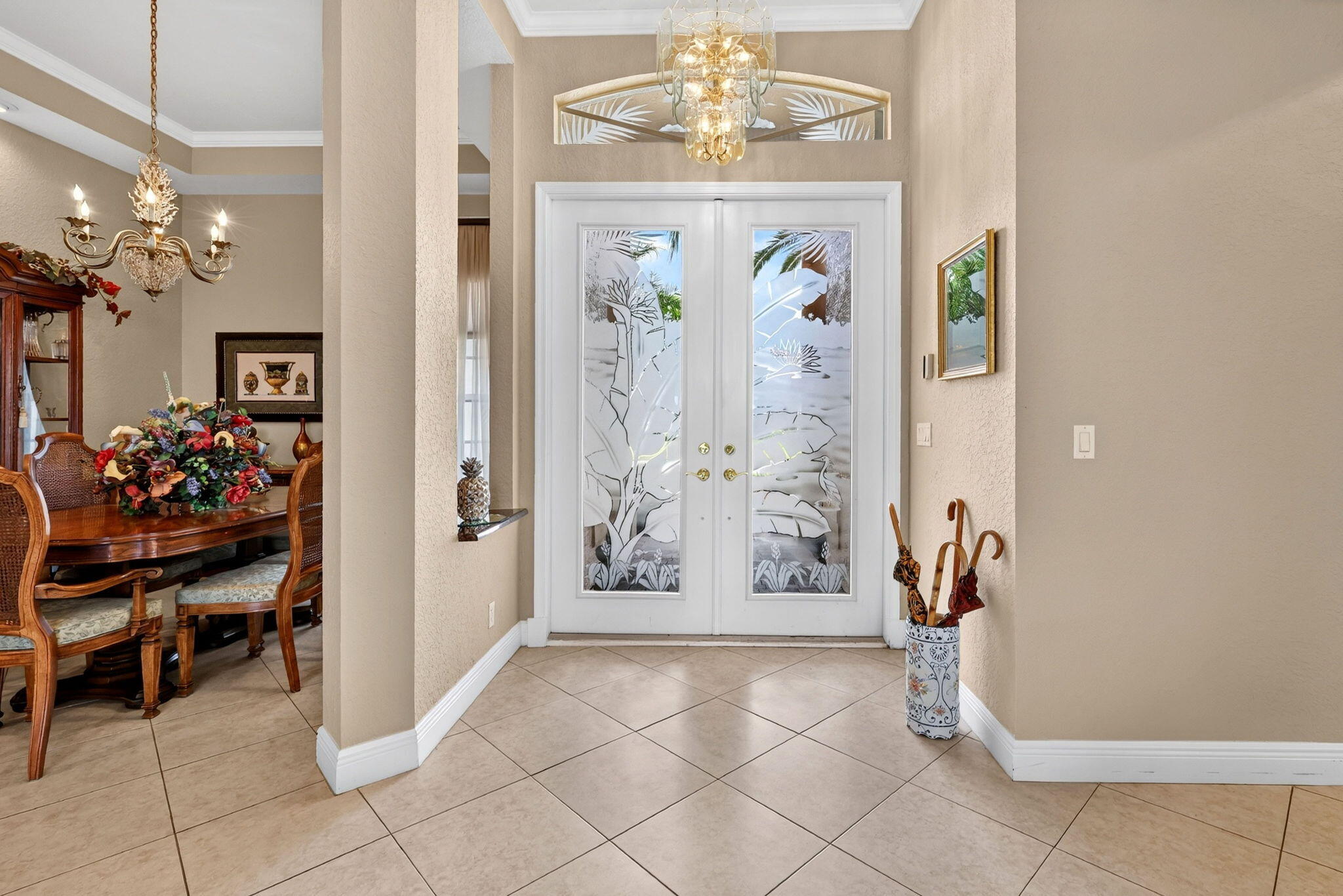 303 NW Bayside Court — photo