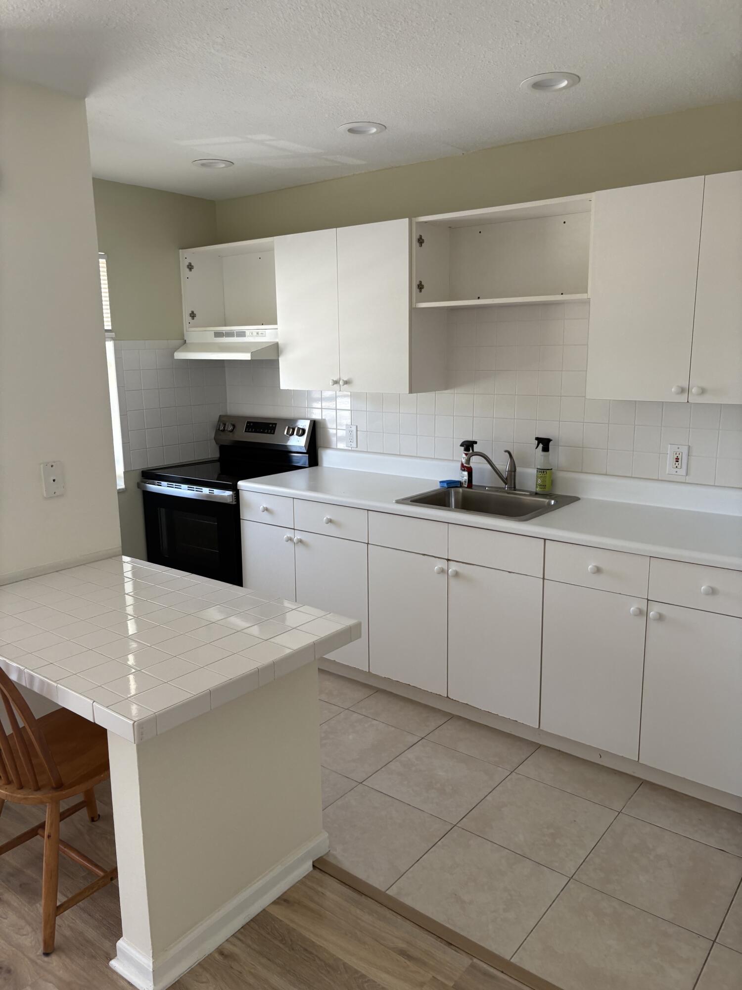 1021 SE Monterey Road a30 — photo