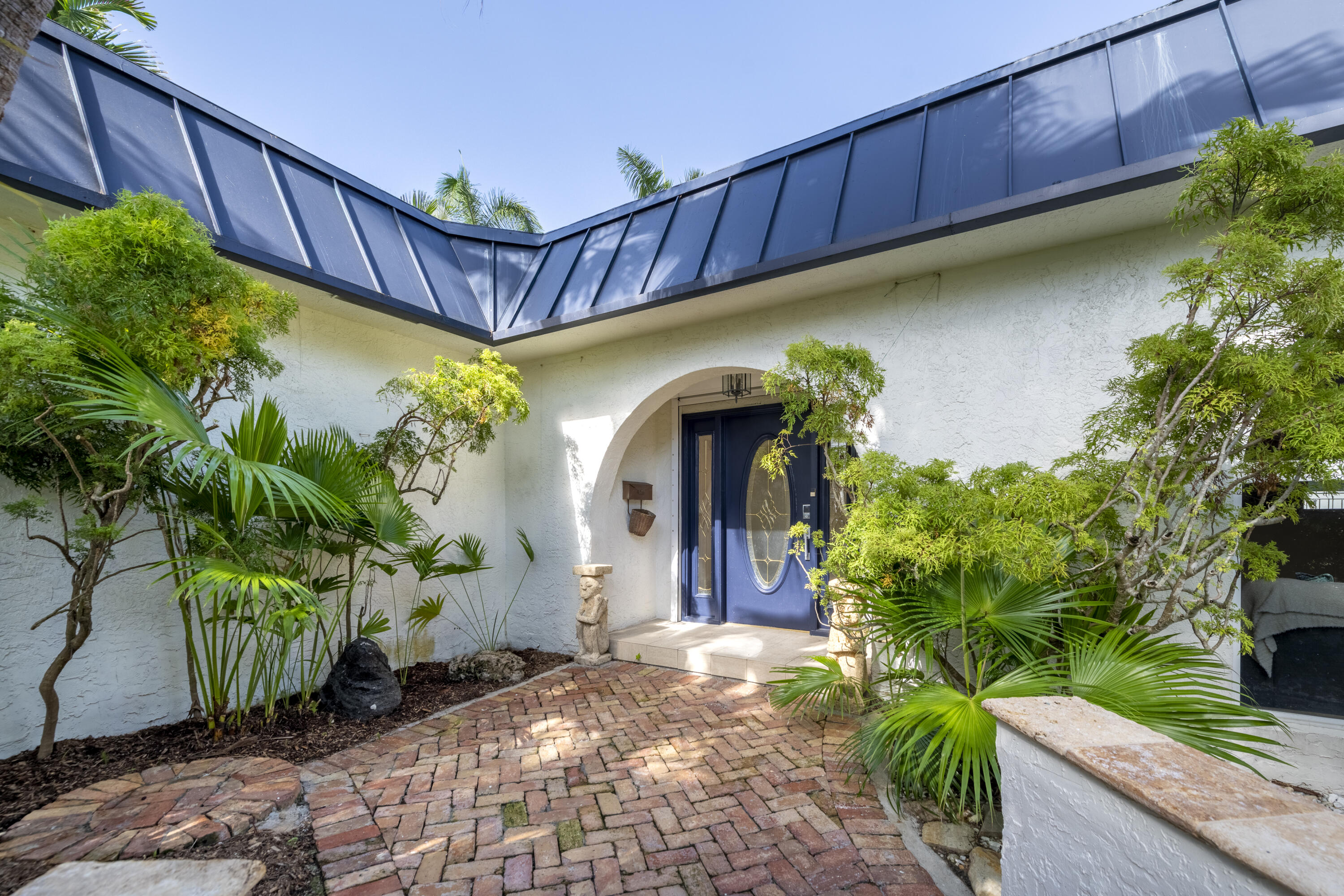 2314 Desota Drive — photo