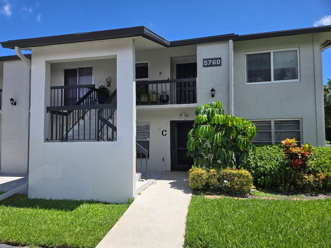 5760 Princess Palm Court C — photo