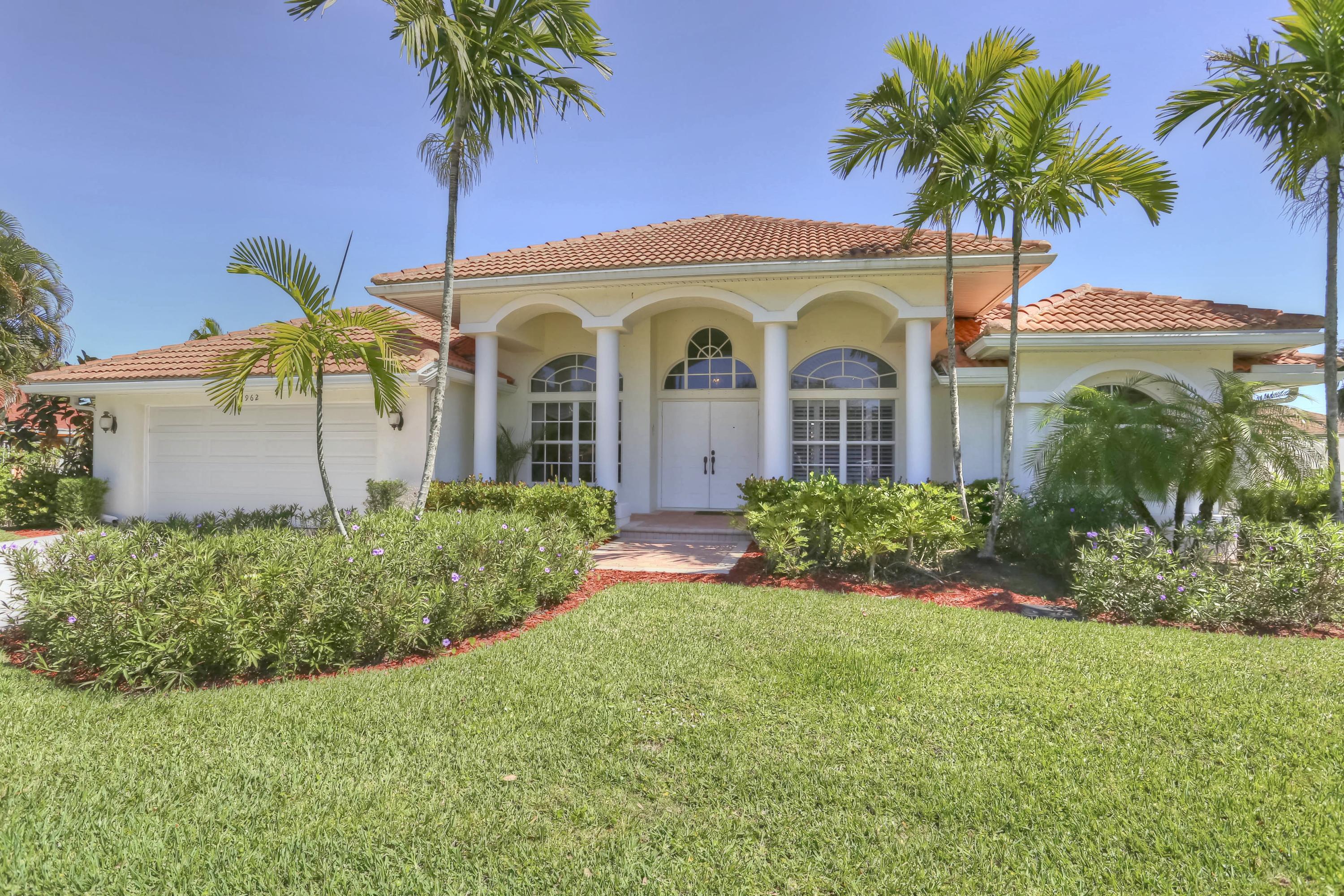 2962 Bolton Court — photo