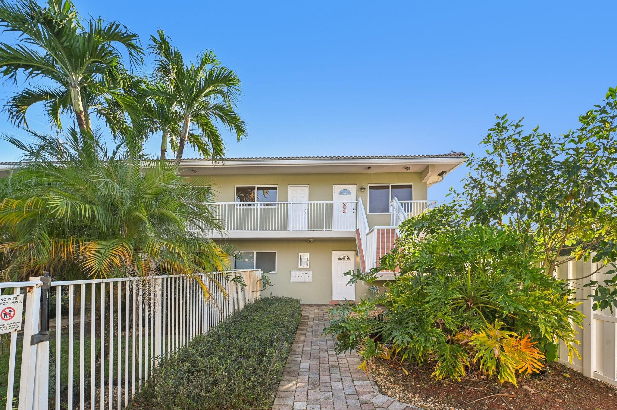 1424 Holly Heights Drive 1 — photo