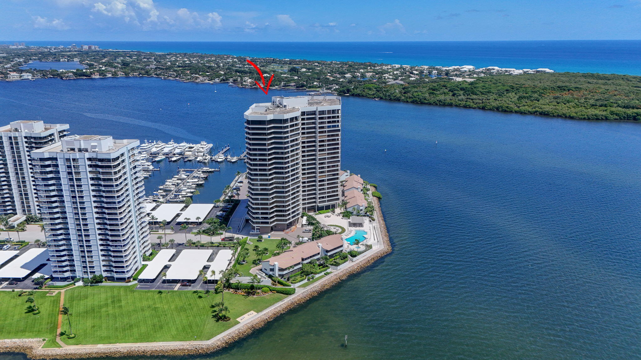 100 Lakeshore Drive 1654 — photo