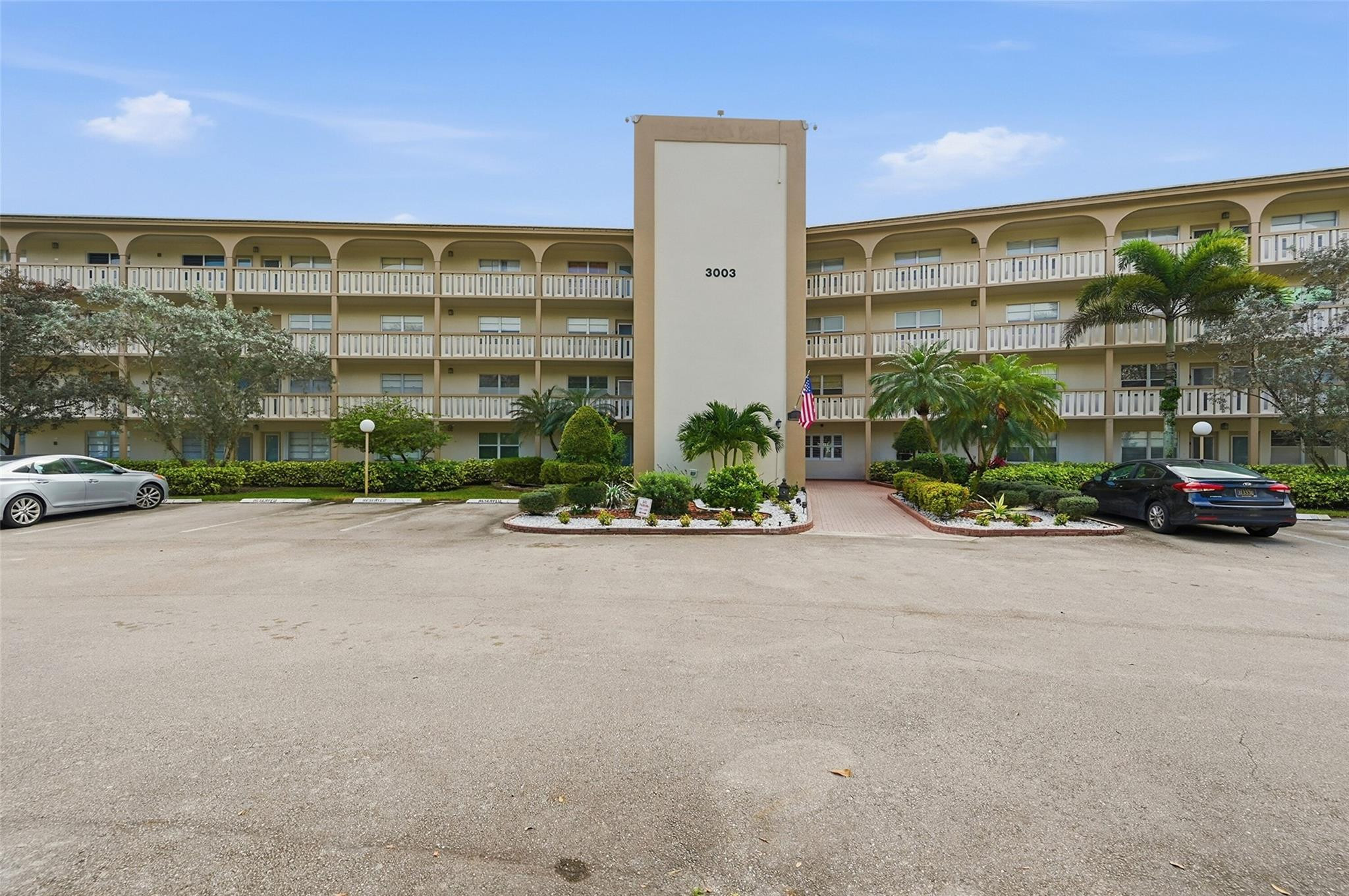 3003 Portofino Isle B2 — photo