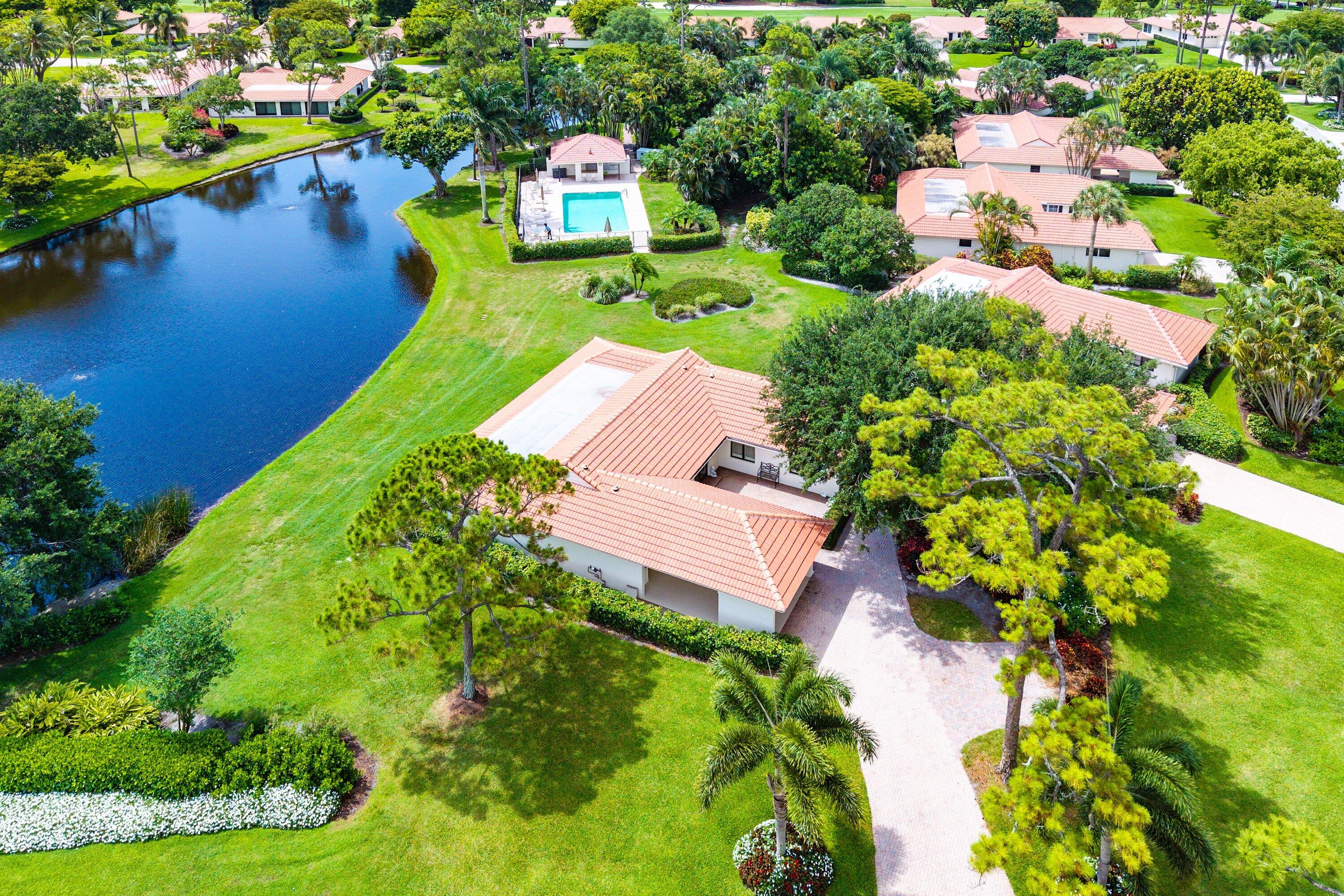4365 Shelldrake Lane — photo
