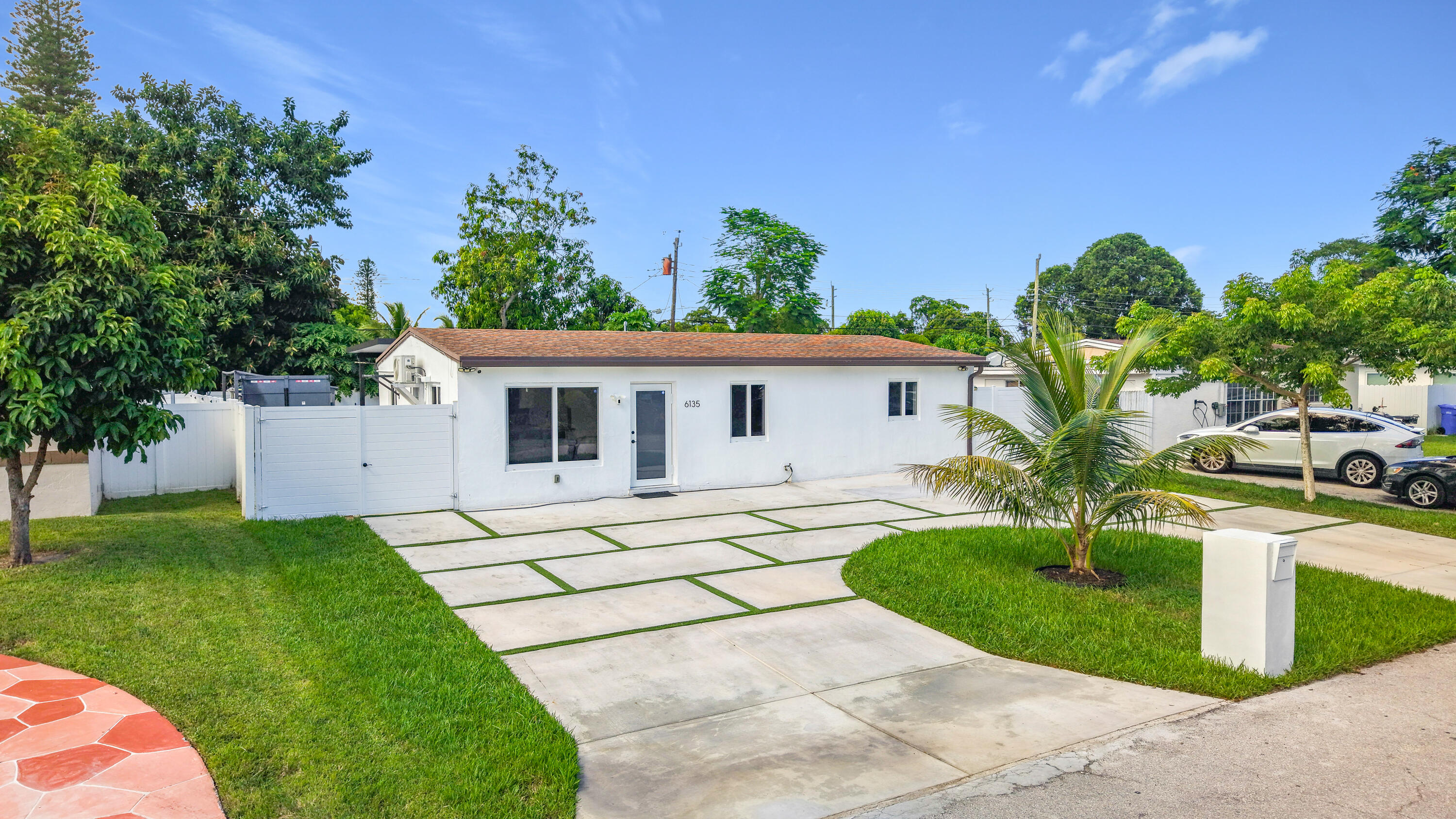 6135 NW 24th Court — photo