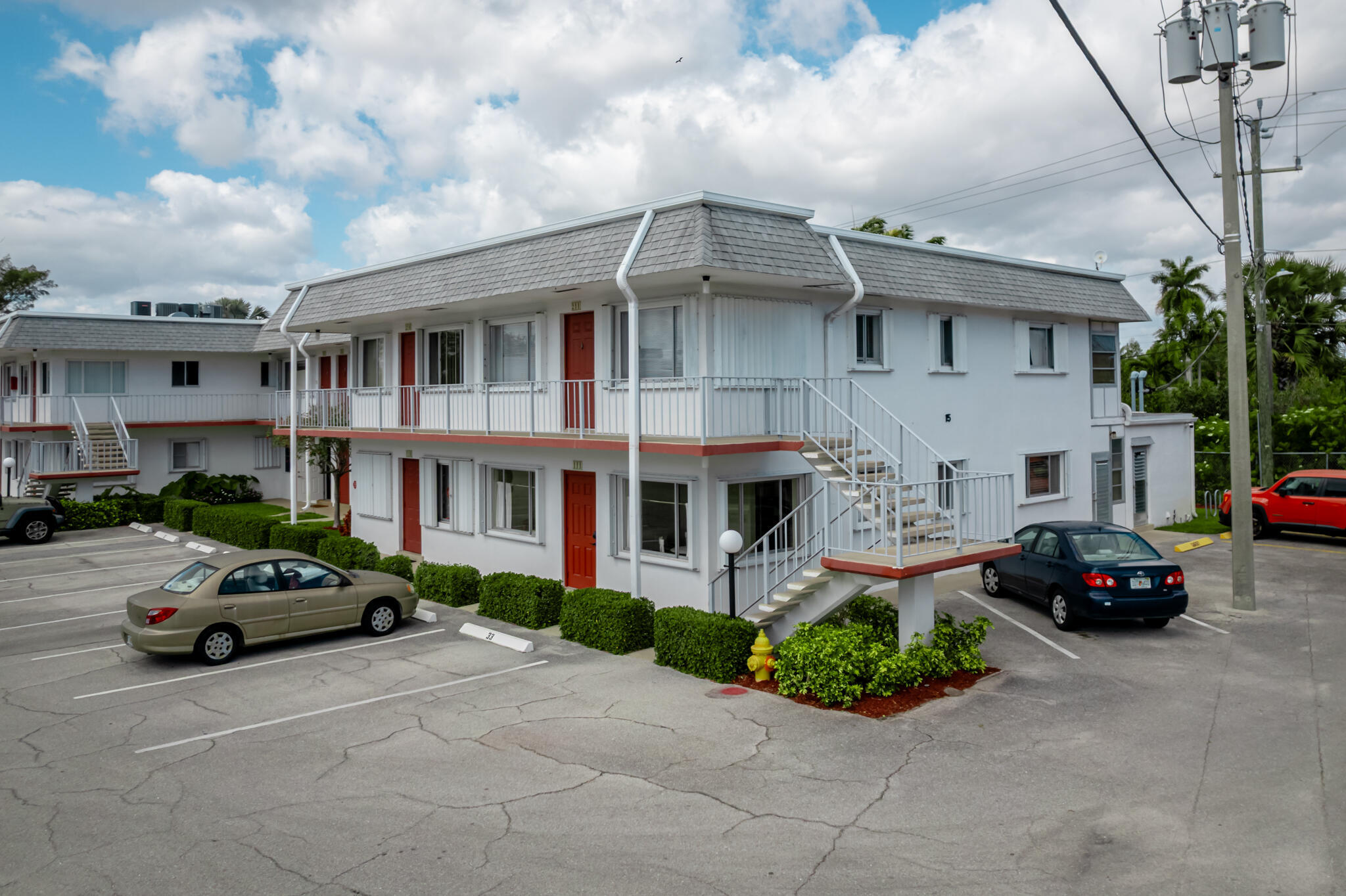 2840 Lake Osborne Drive 111 — photo