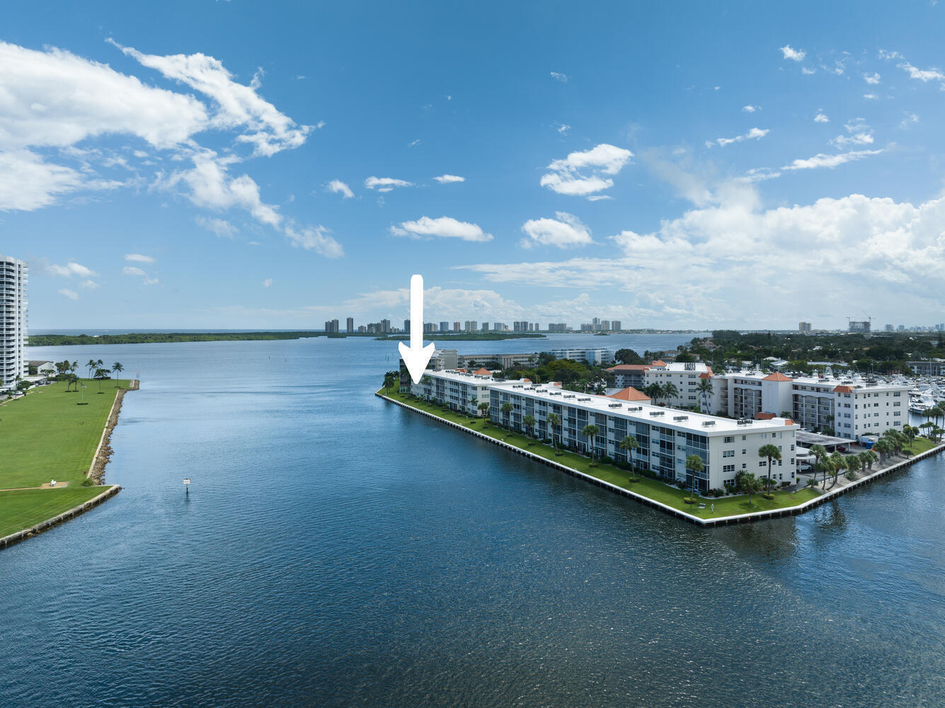 28 Yacht Club Drive 109 — photo