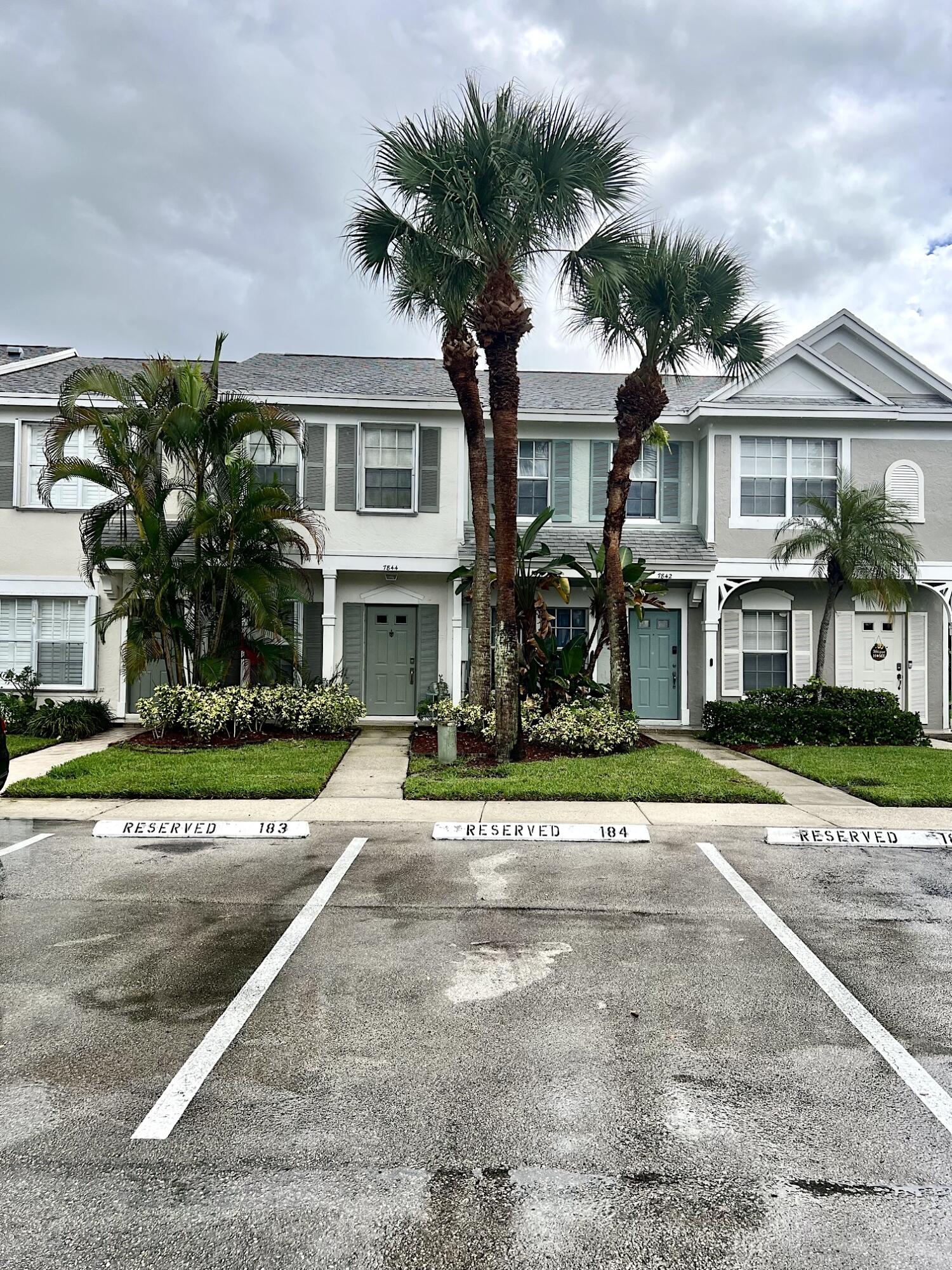 7844 Dixie Beach Circle — photo