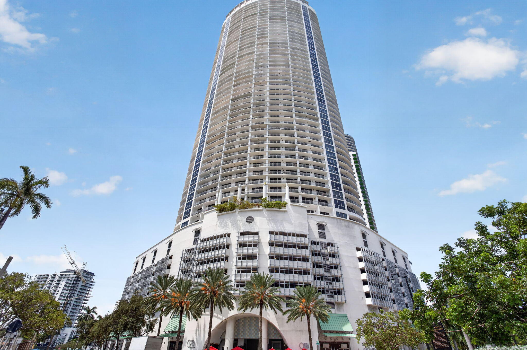 1750 N Bayshore Drive 4109 — photo