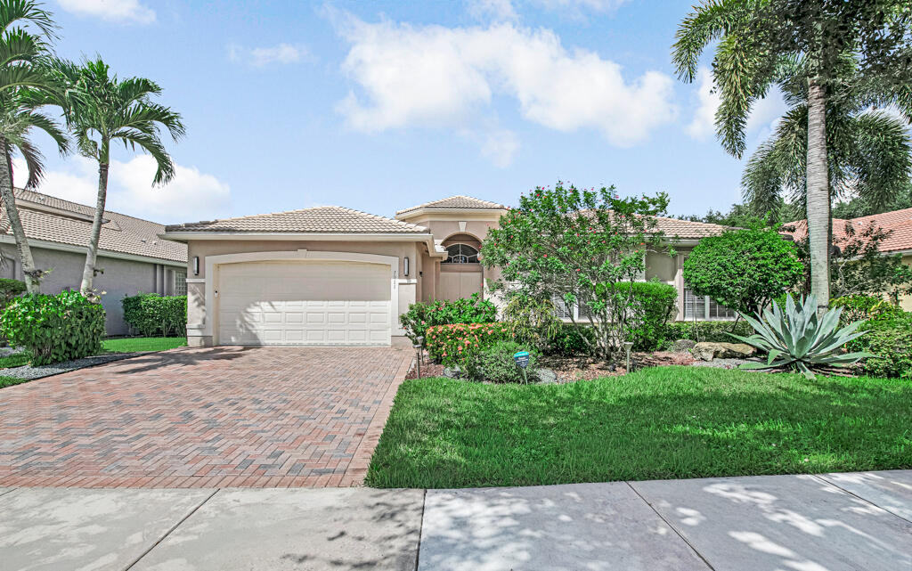 7911 Ferndale Bend Drive — photo