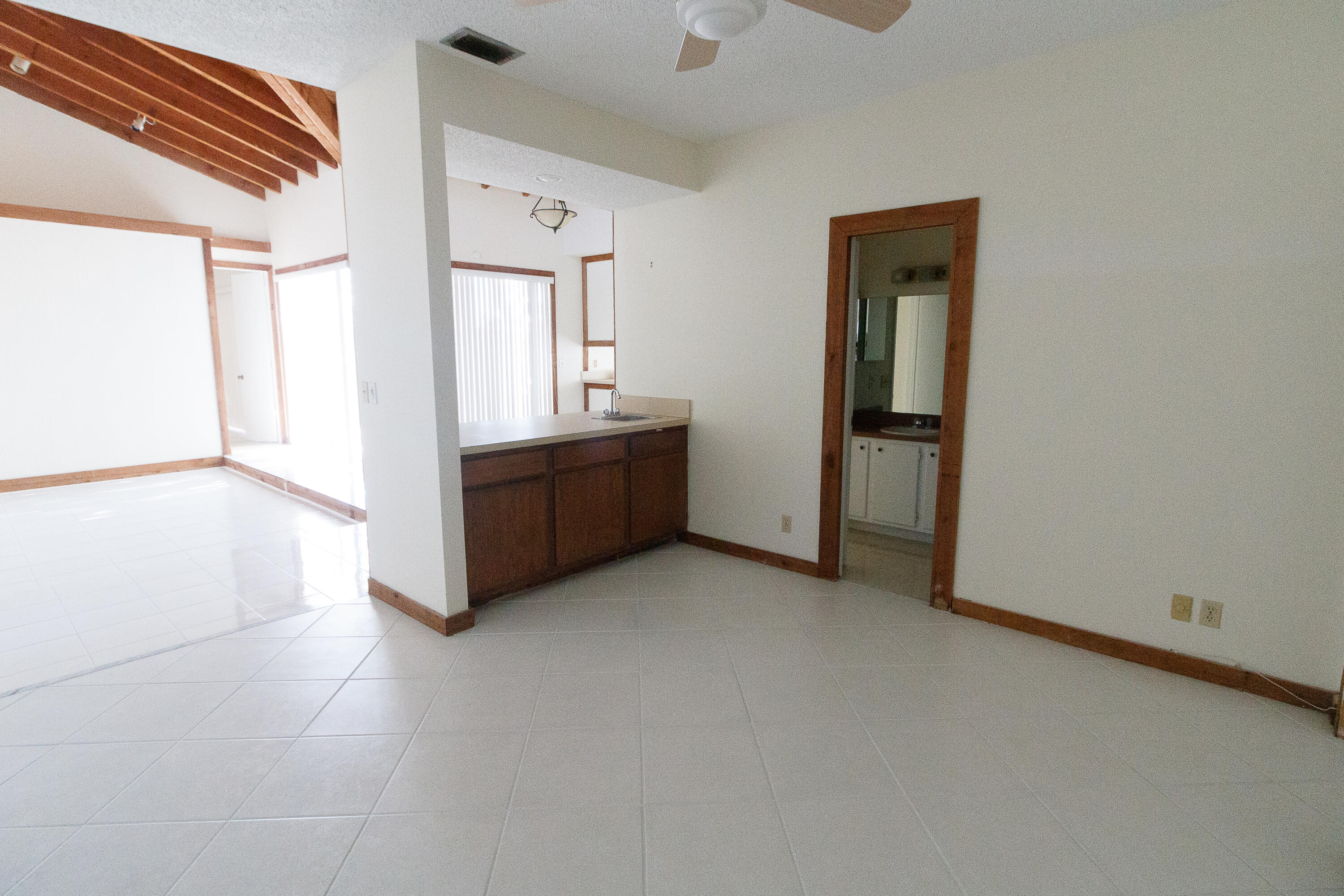 8197 Royal Palm Court 5 — photo