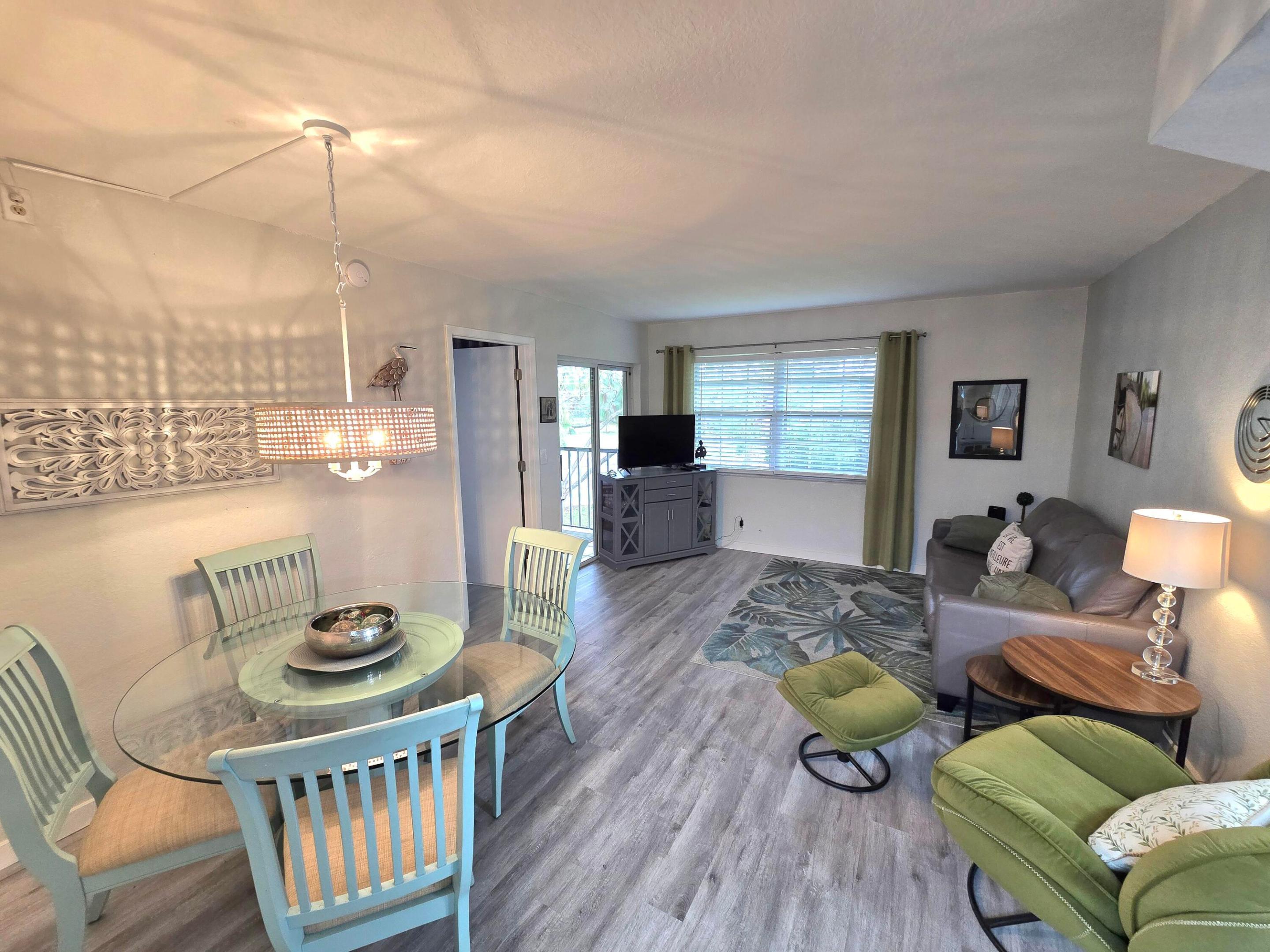 1503 SE Royal Green Circle 201 — photo