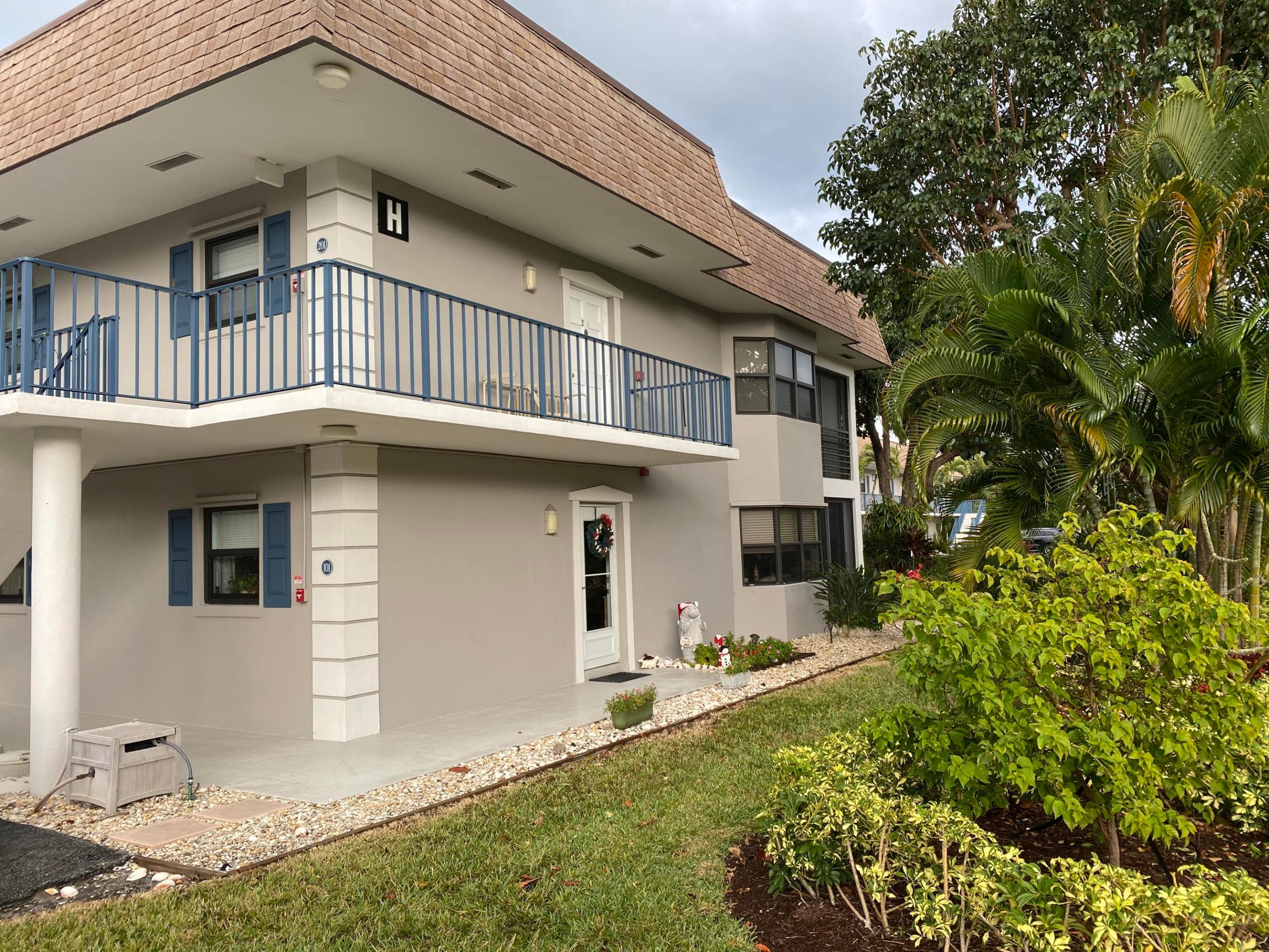 755 Saturn Street H201 — photo