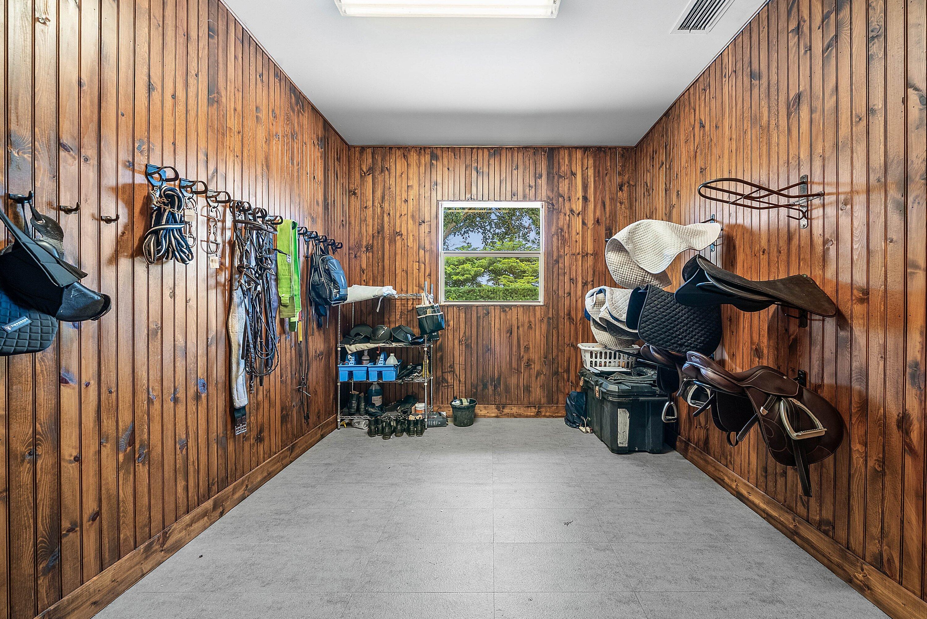 14565 Belmont Trace (Barn) — photo
