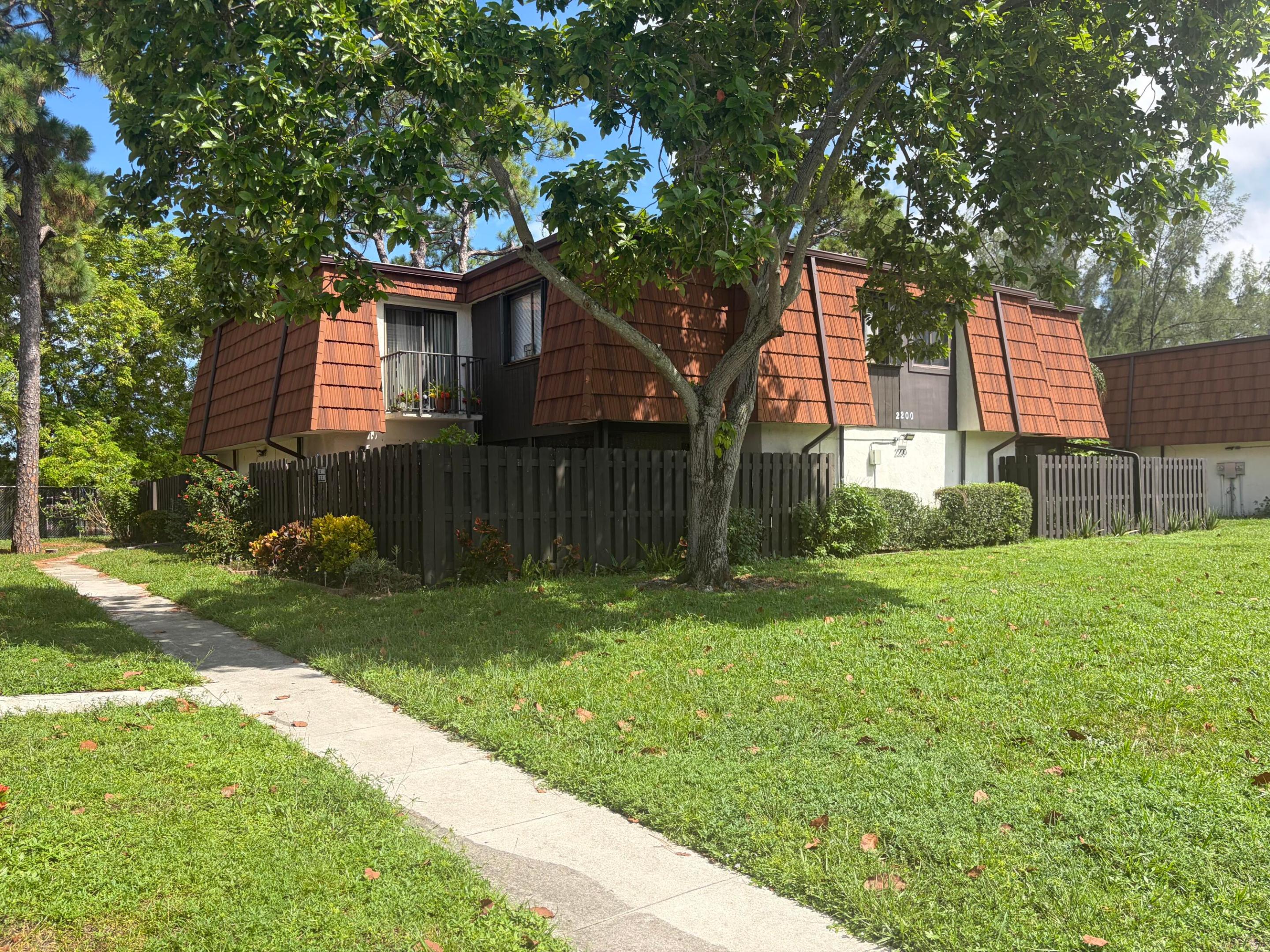 2200 White Pine Circle B — photo