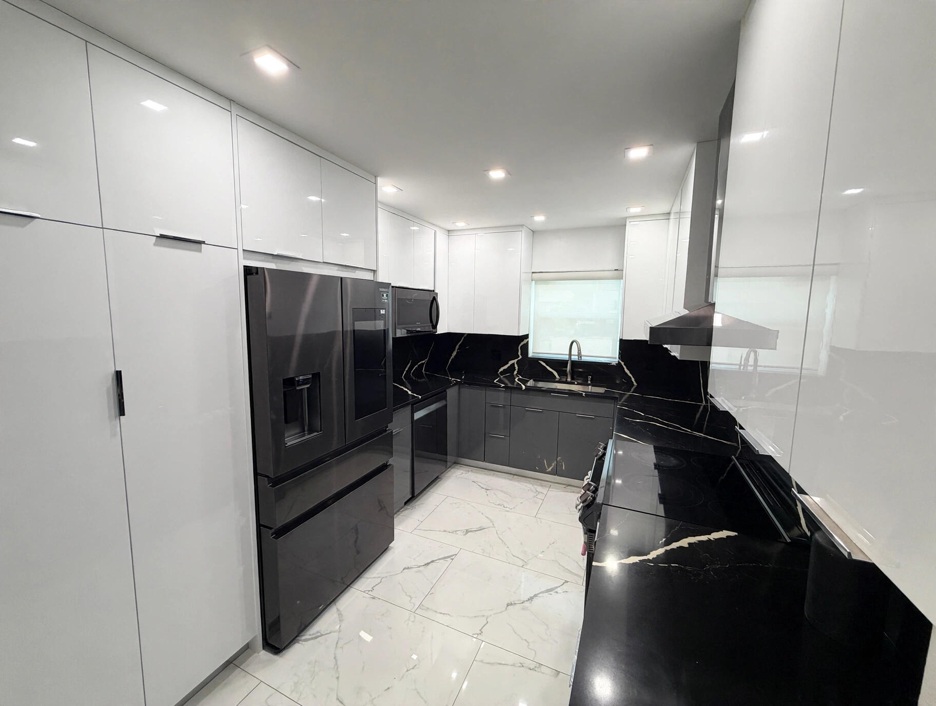 9054 NW 35th Place — photo