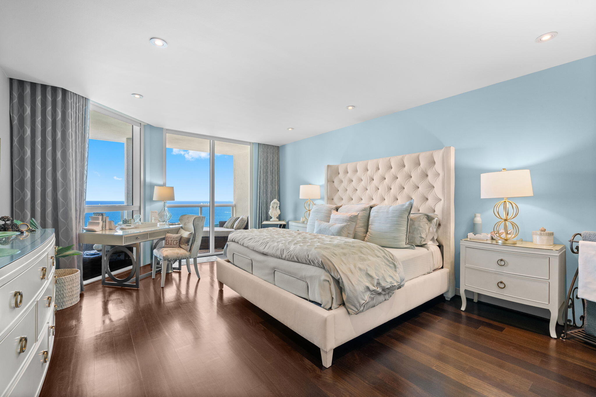 101 S Fort Lauderdale Beach Boulevard 2303 — photo