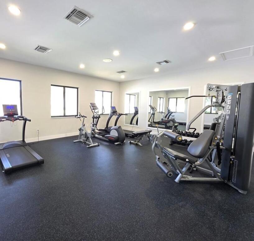 2640 S University Drive 305 — photo