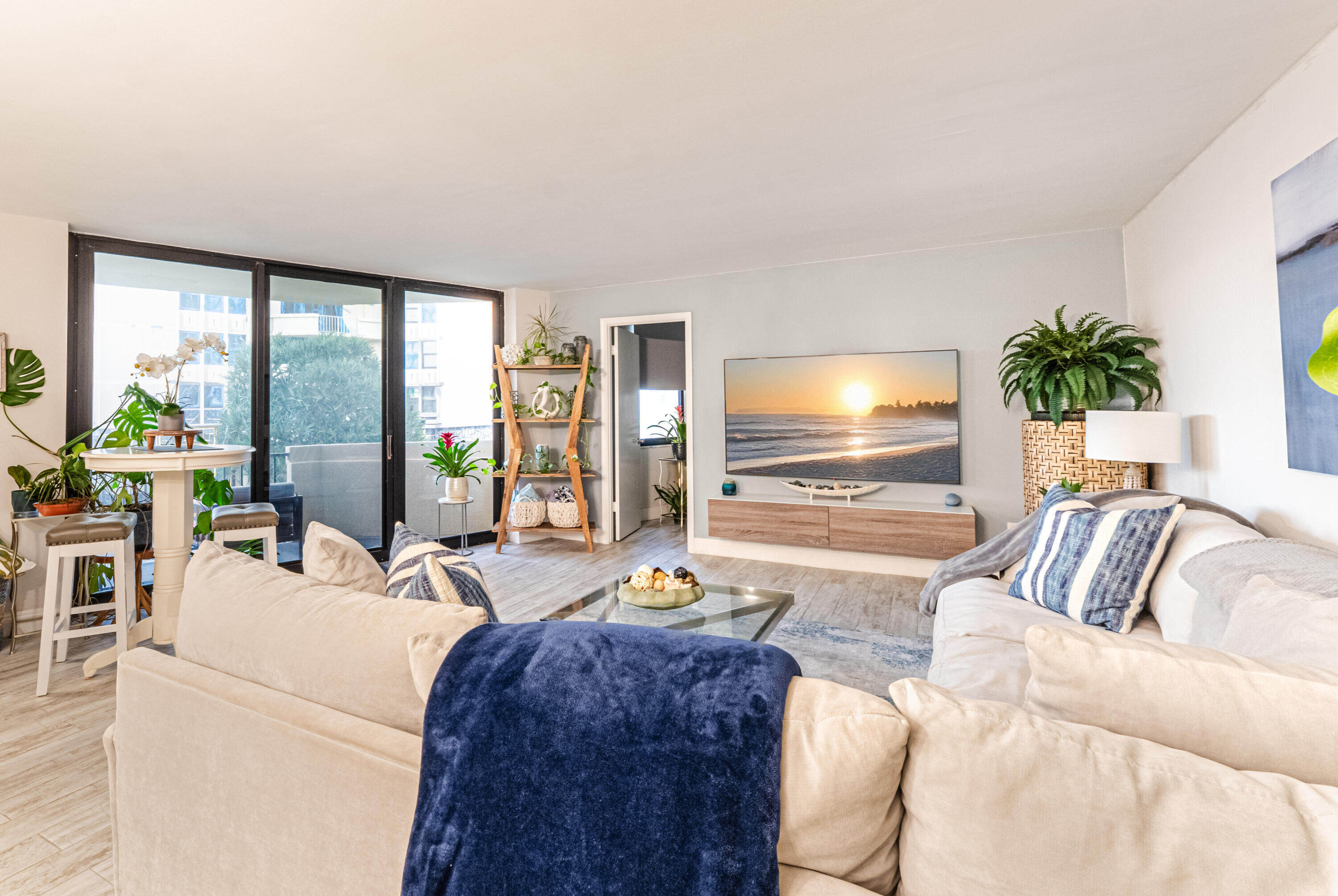2800 N Ocean Drive B-2D — photo