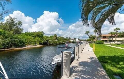 2840 NE 14th Street Causeway — photo