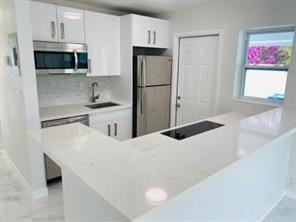 2408 NE 4th Street — photo