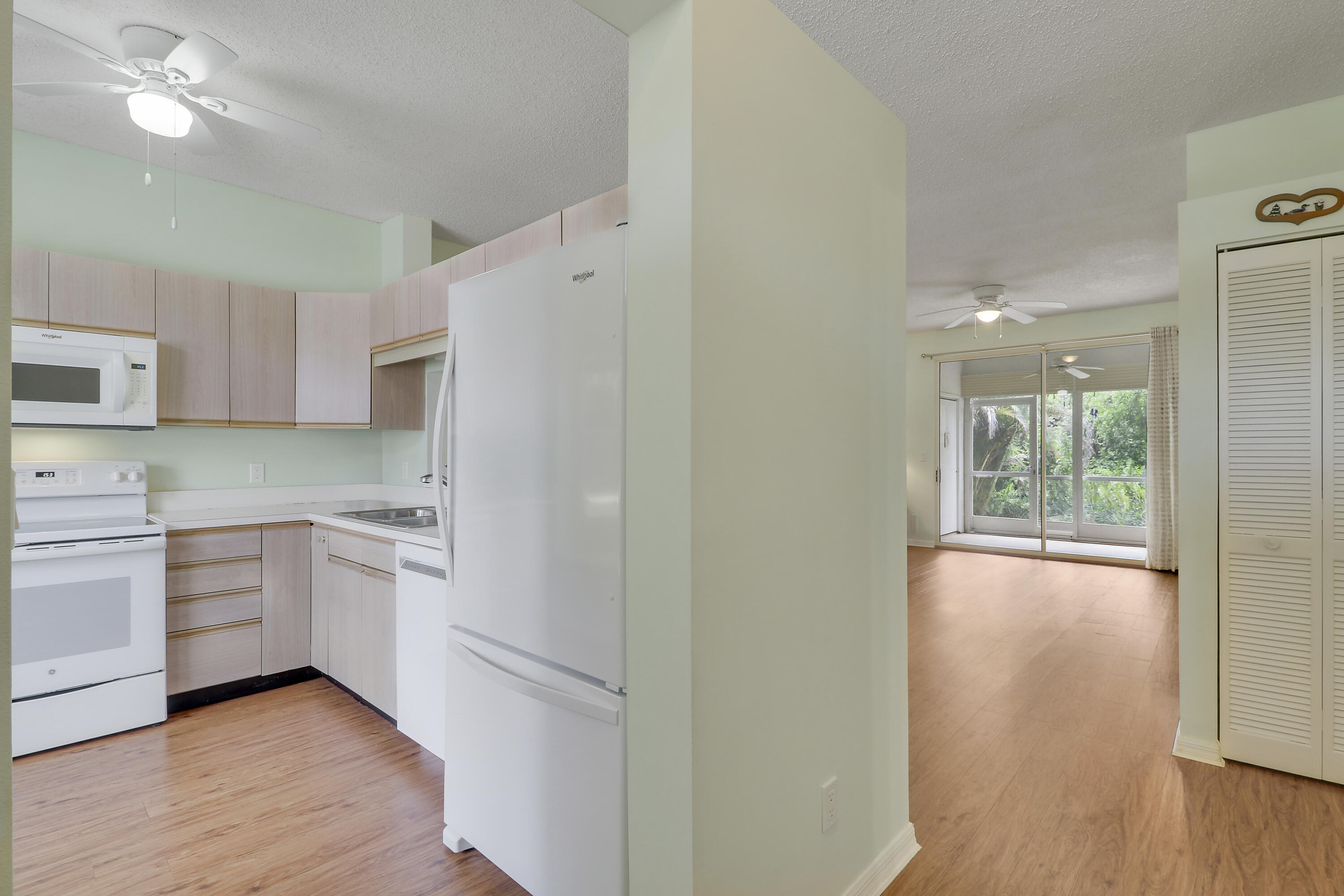 18081 SE Country Club Drive 37-361 — photo