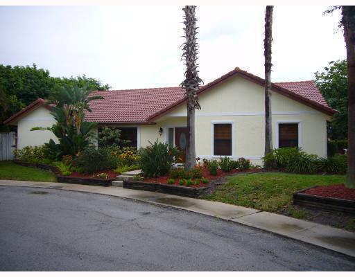 199 SW 15th Court — photo