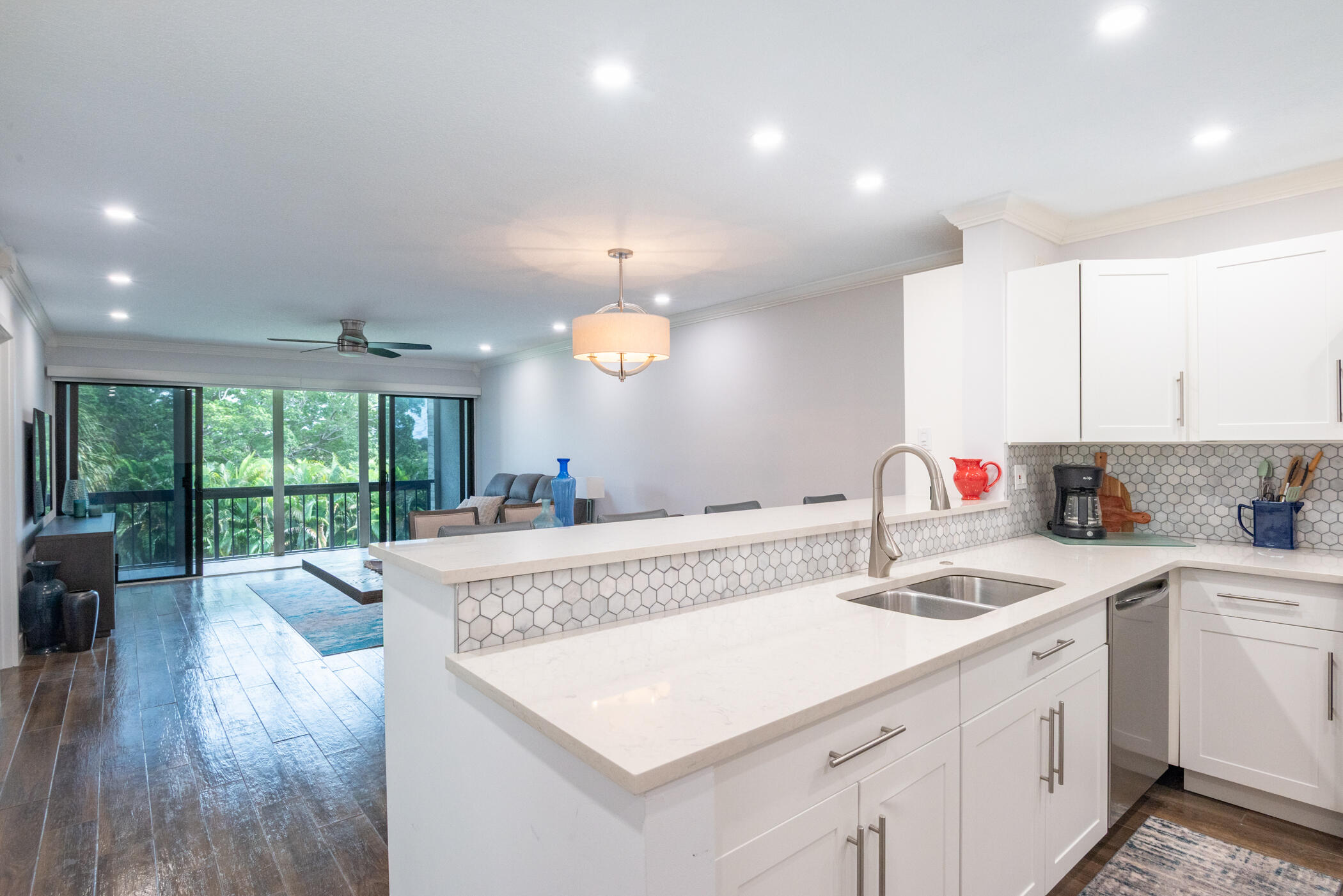 2500 Presidential Way 304 — photo