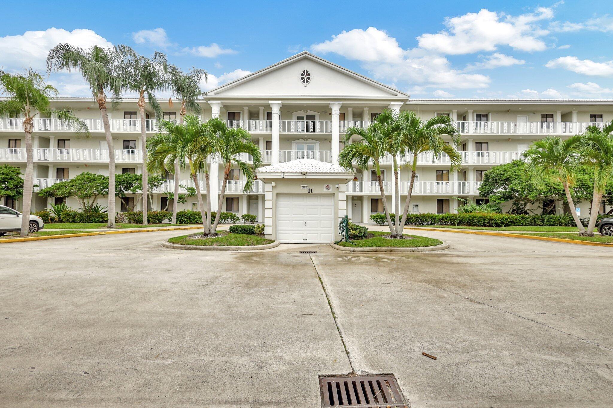 2601 Village Boulevard Apt 406 — photo