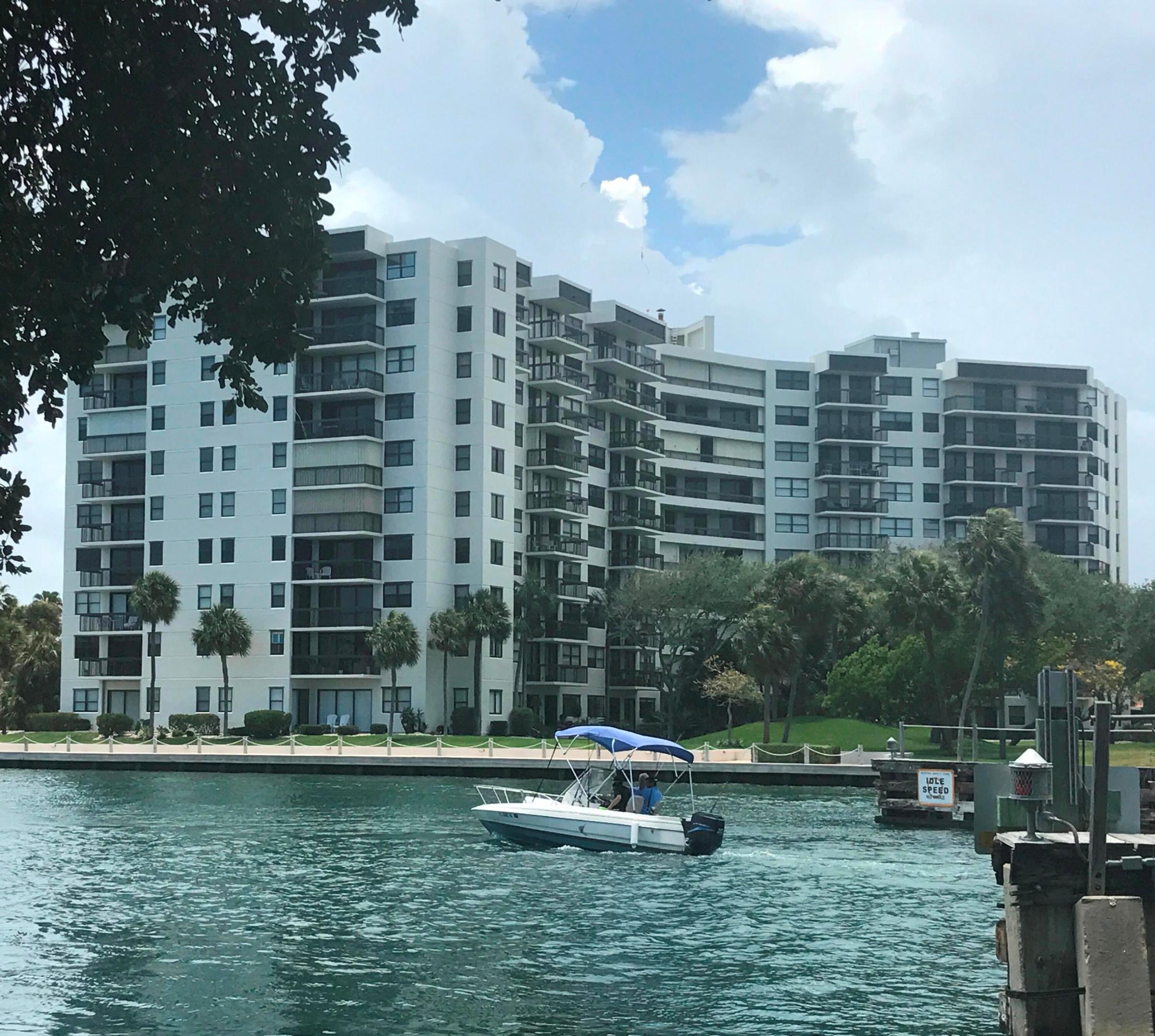 2900 NE 14th Street Causeway 403 — photo