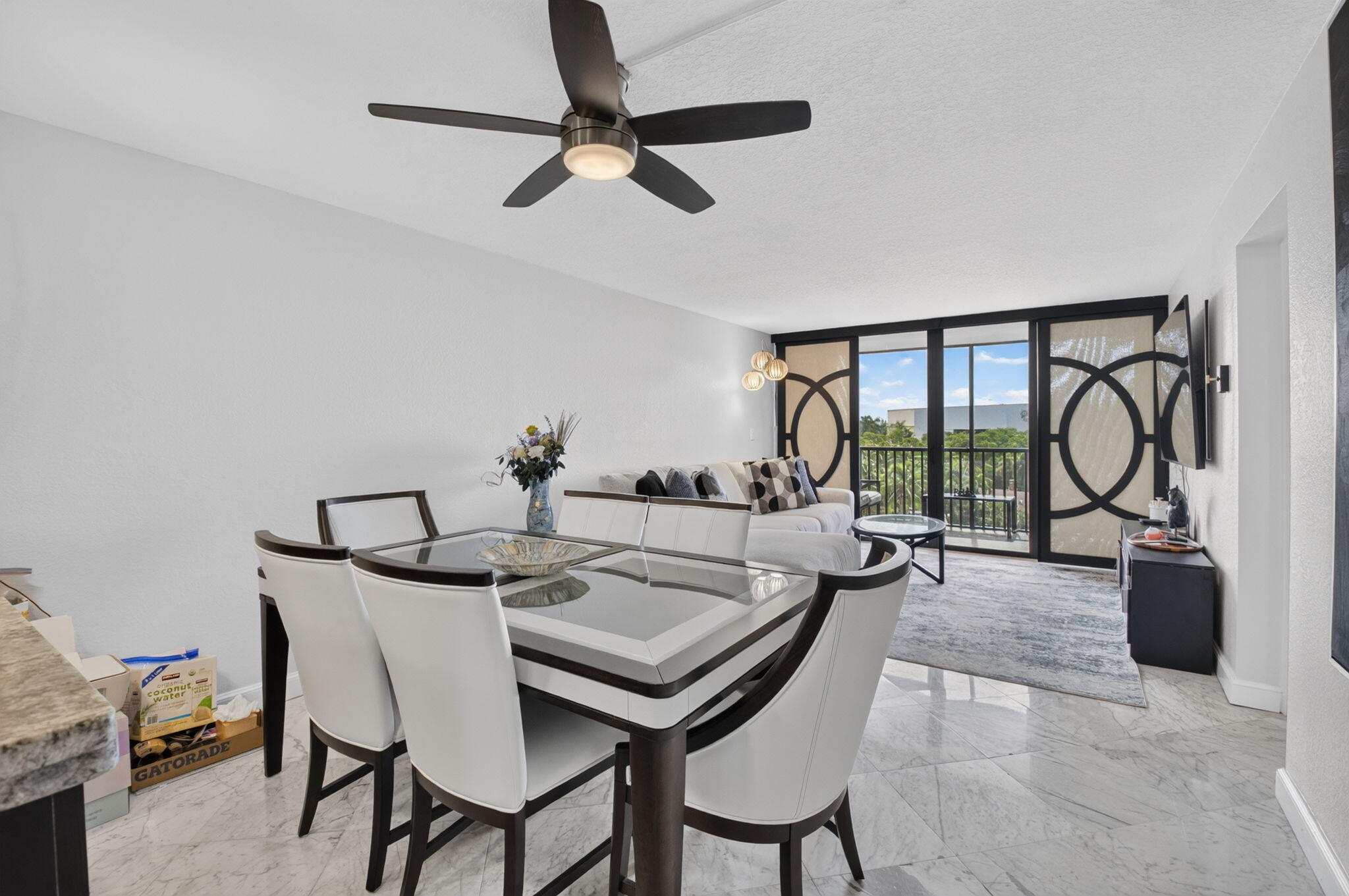 13 Royal Palm Way 5050 — photo