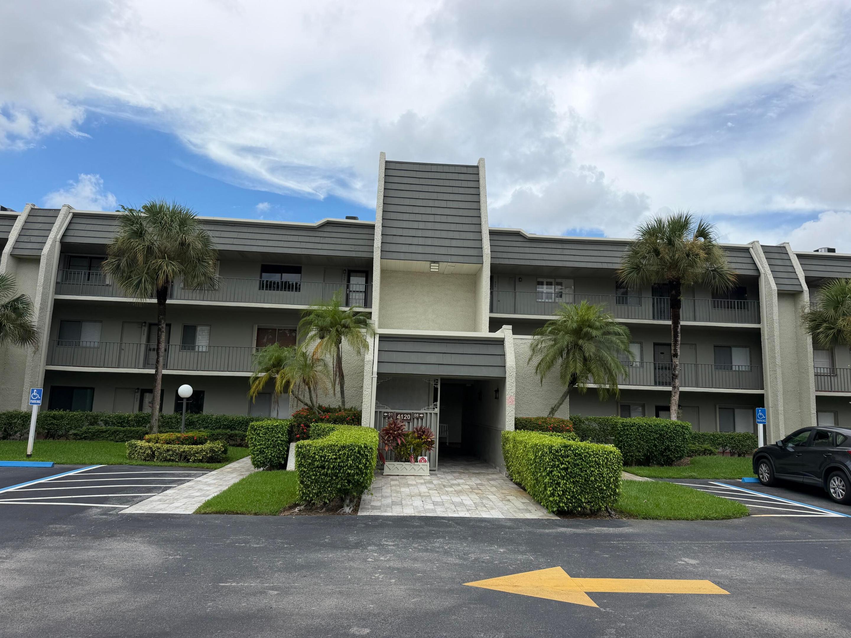 4120 Tivoli Court 208 — photo