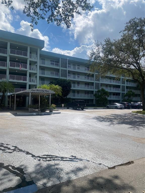 802 Cypress Grove Lane 408 — photo