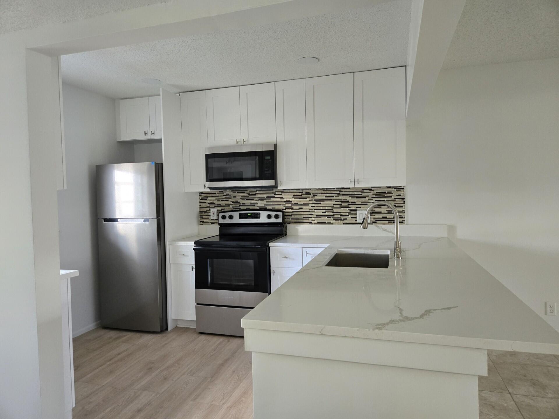 2700 Casita Way 2140 — photo