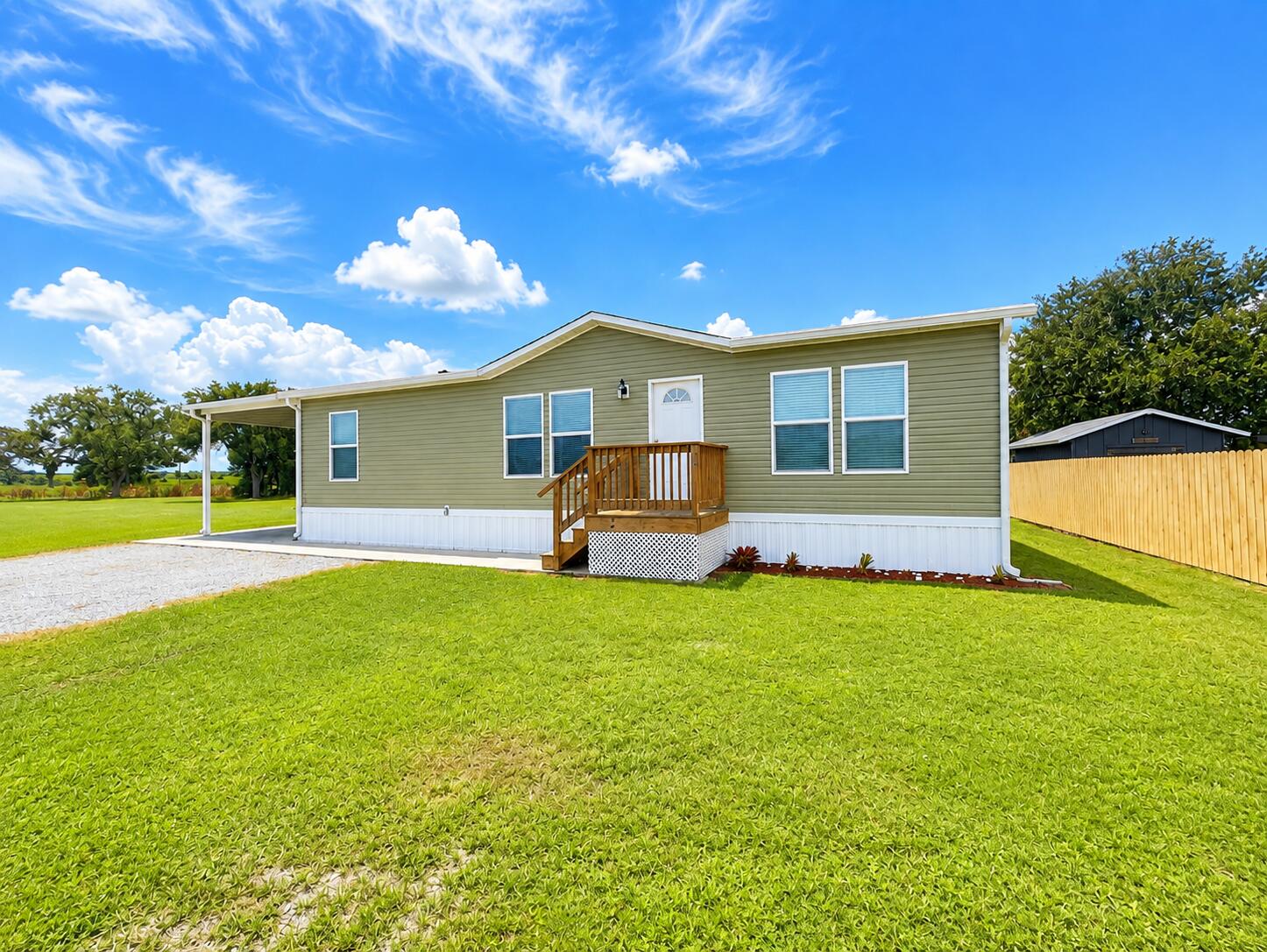 1121 Orange Loop, Okeechobee, FL 34974 — photo 2